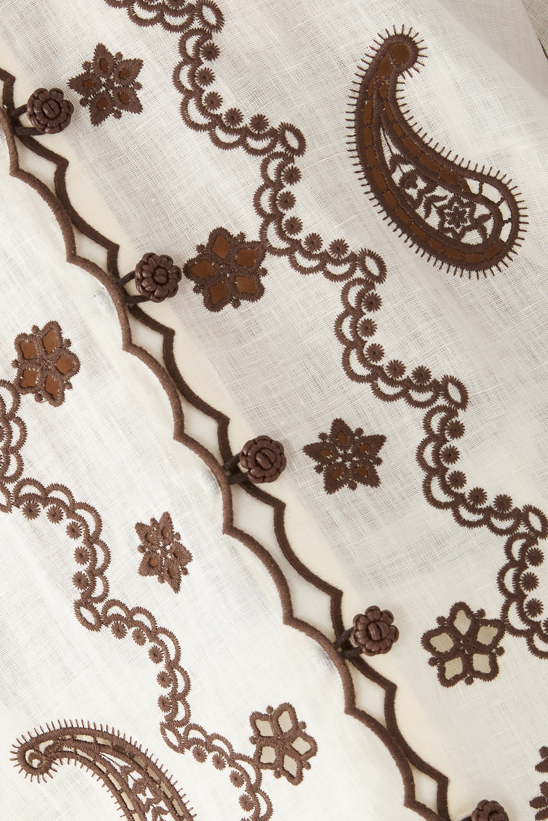 قميص أسيشن مطرز