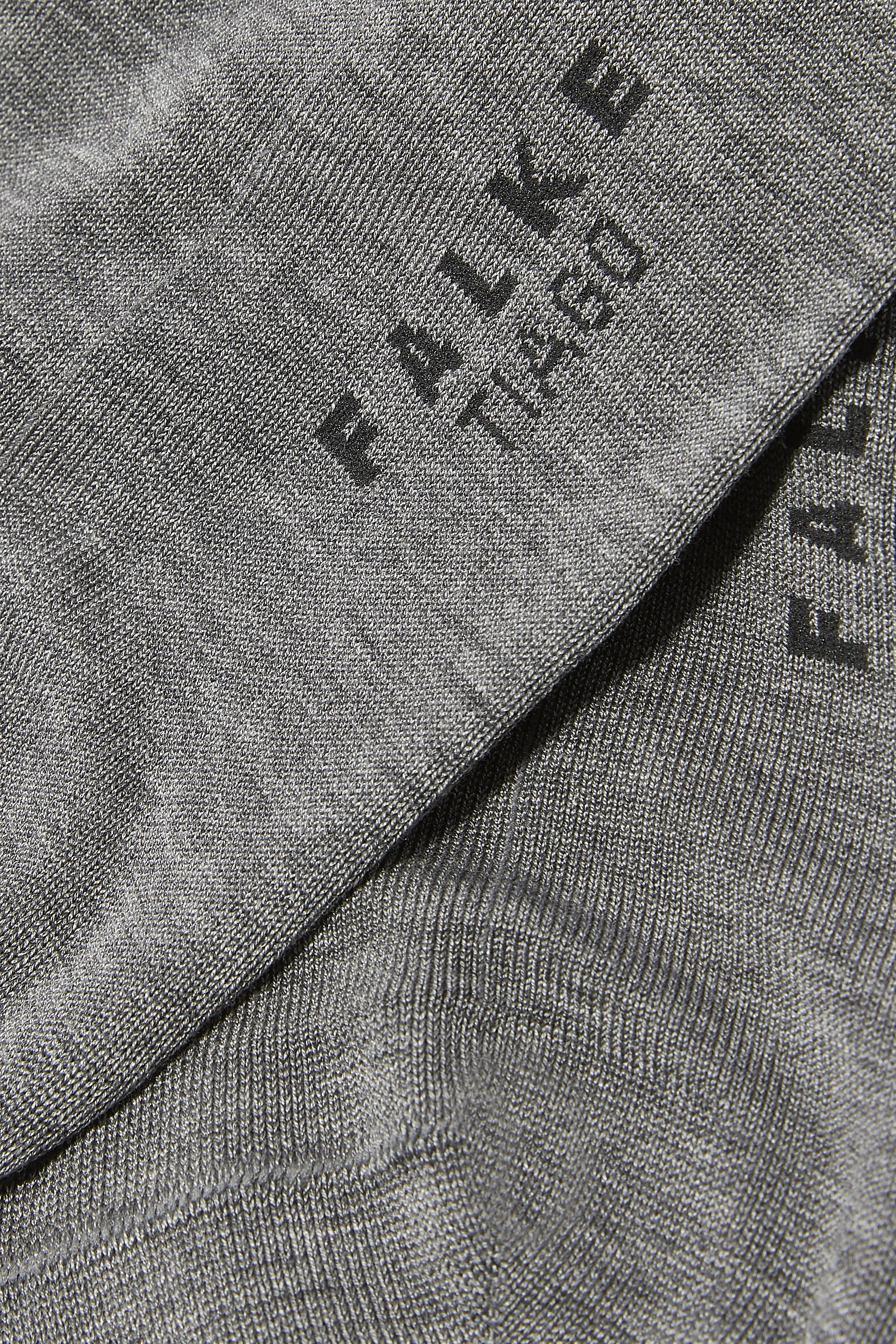 جوارب تياغو بطول الكاحل