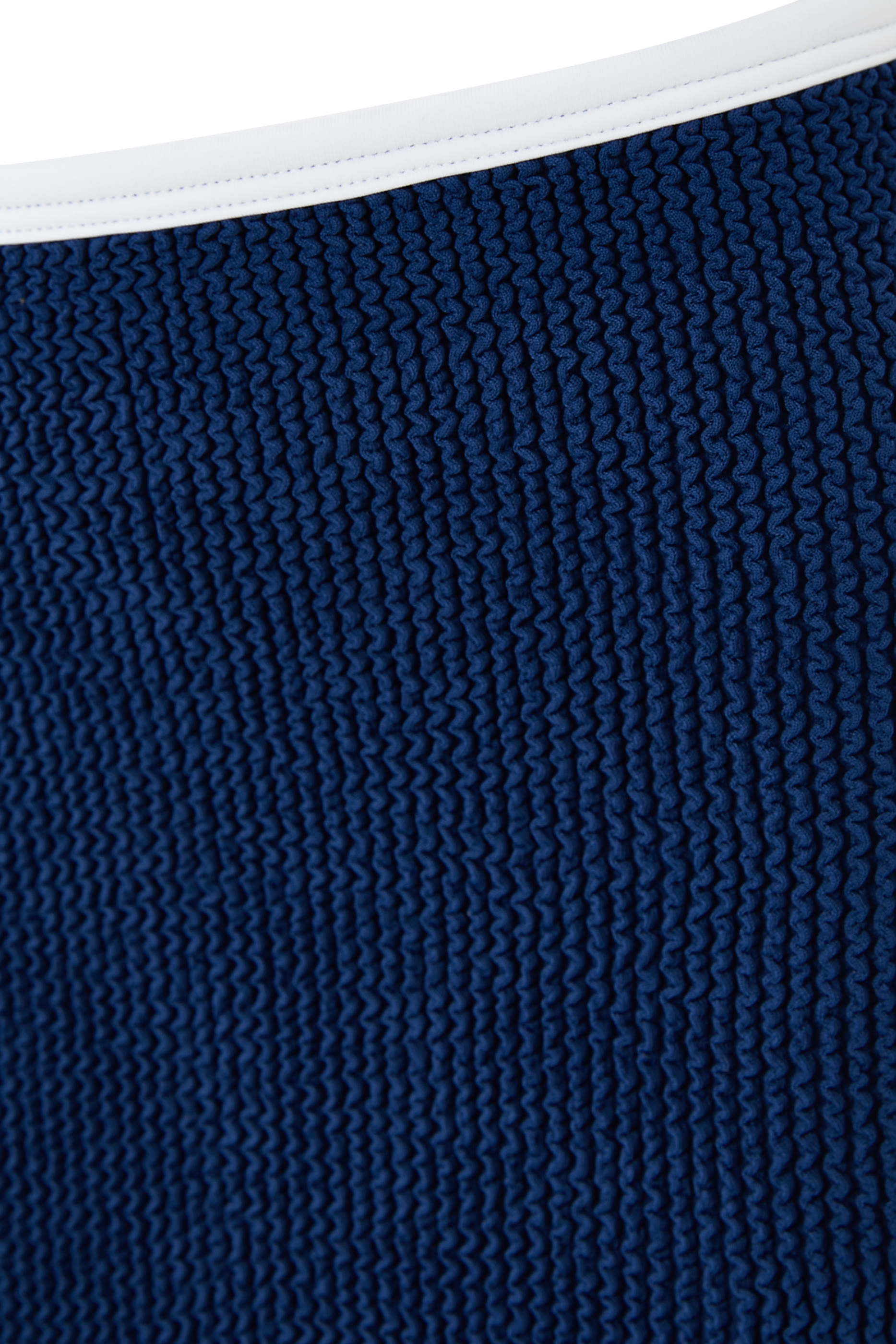 تنورة سباحة قصيرة