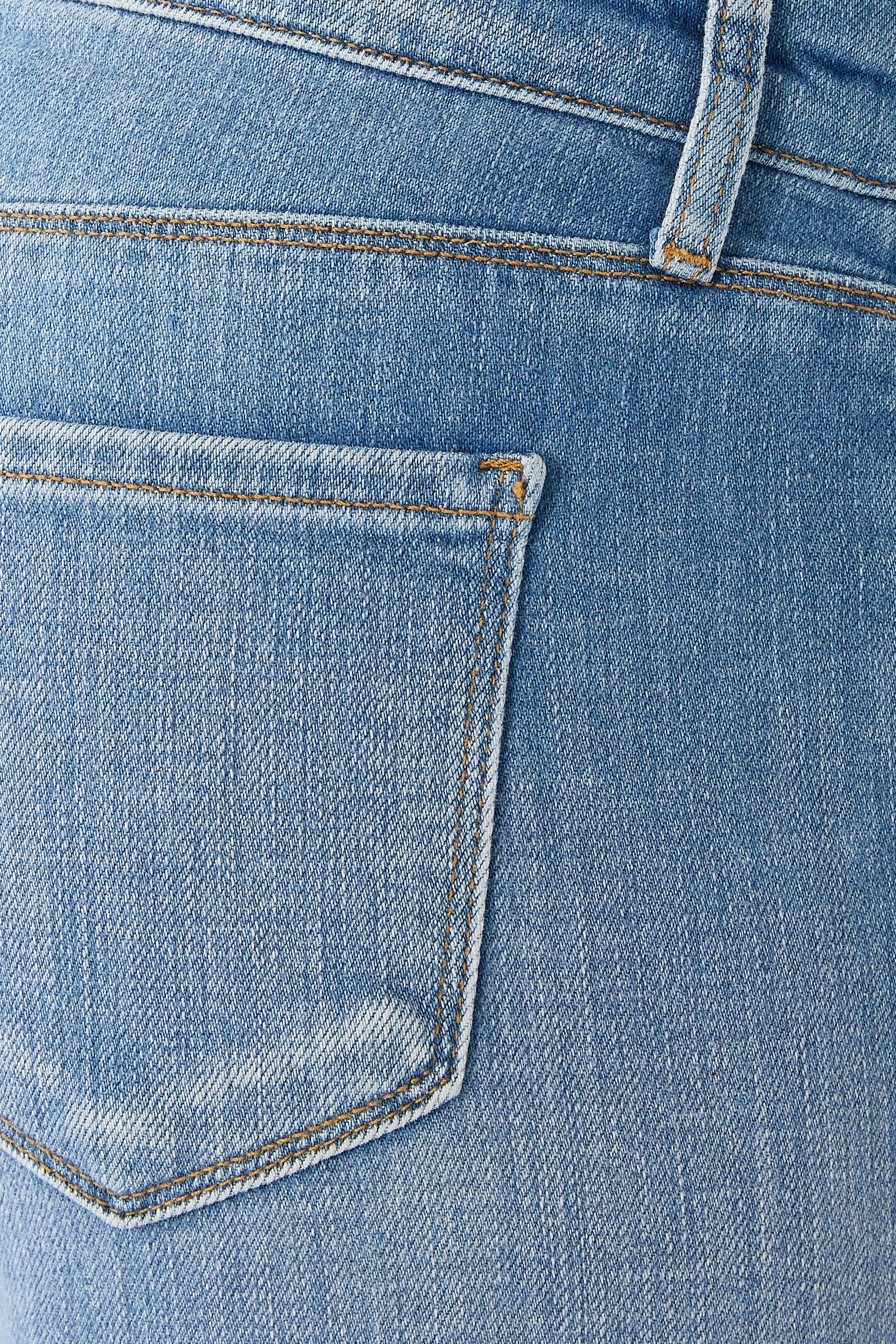 بنطال جينز جوان