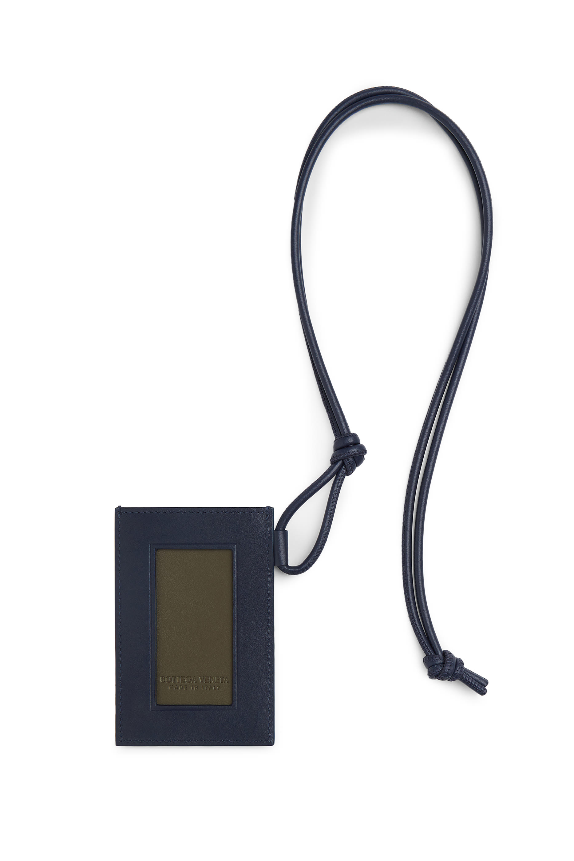 حافظة بطاقة هوية بتصميم مجدول