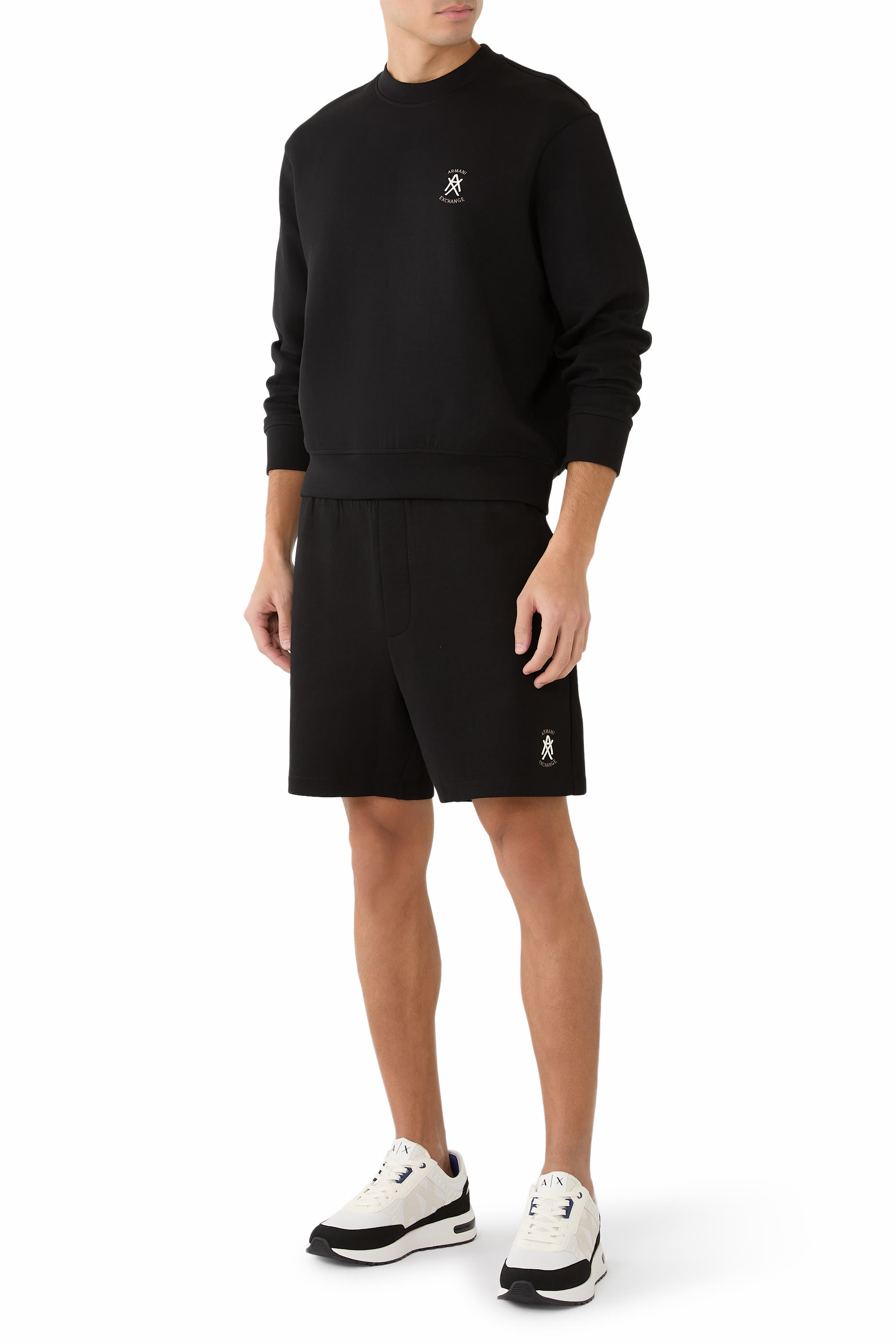 سويت شيرت بشعار حرفي الماركة