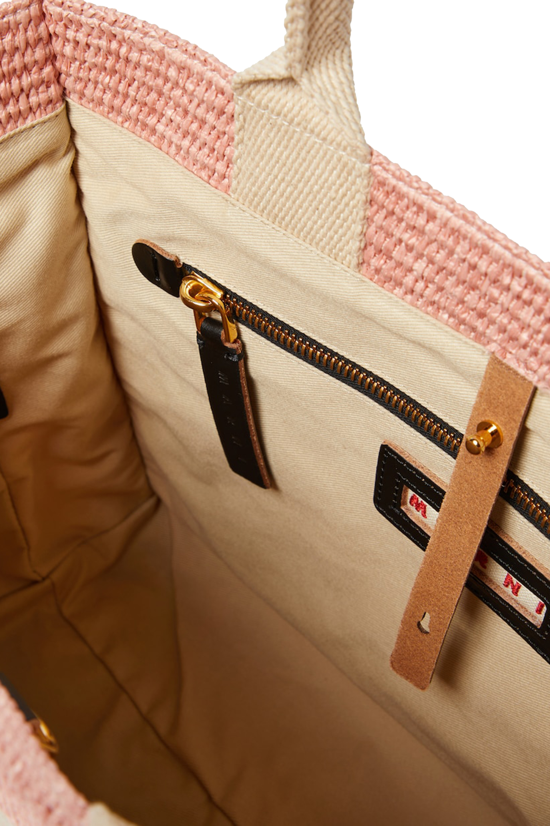 حقيبة تروبيكاليا صغيرة بتصميم سلة