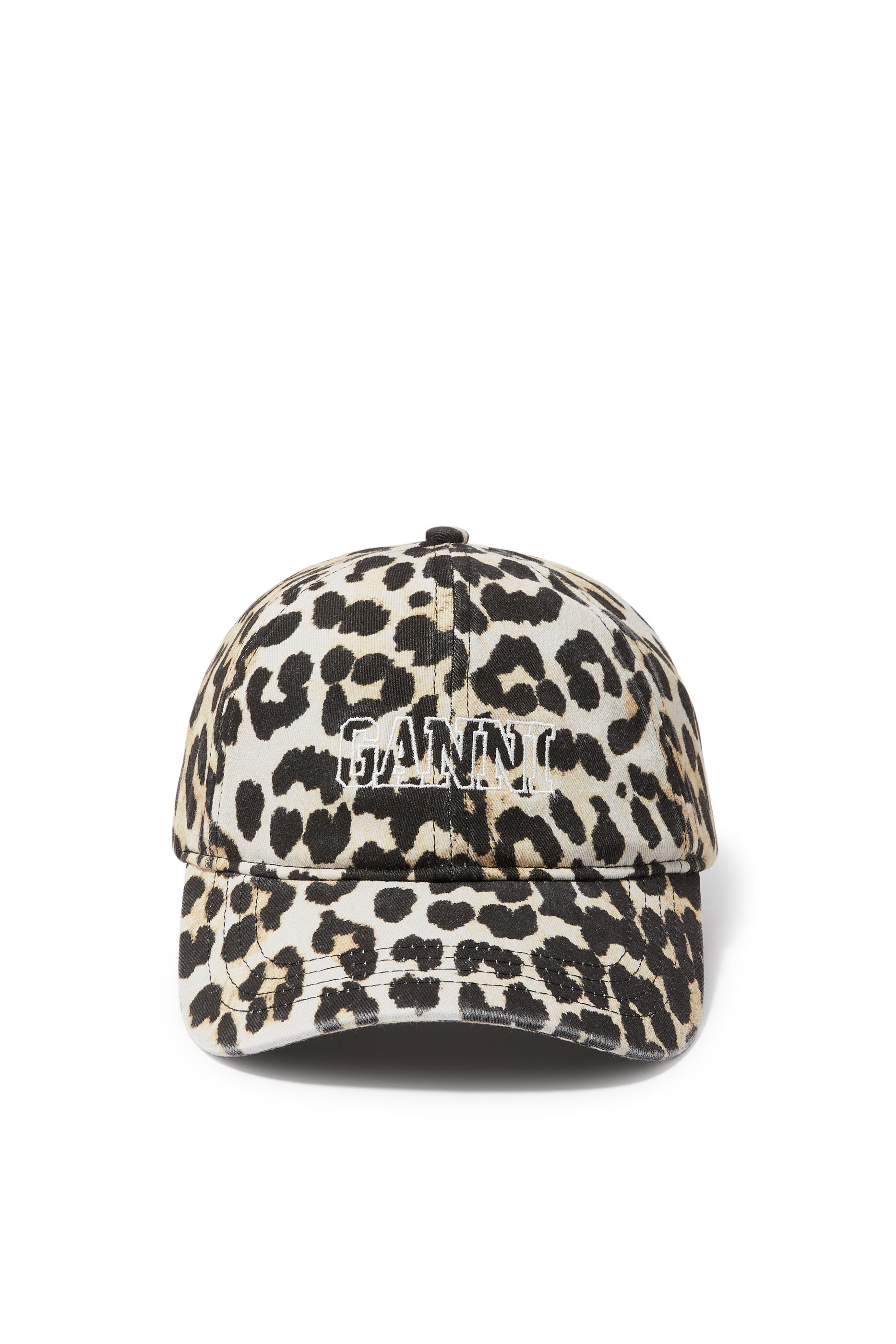 كاب بشعار الماركة