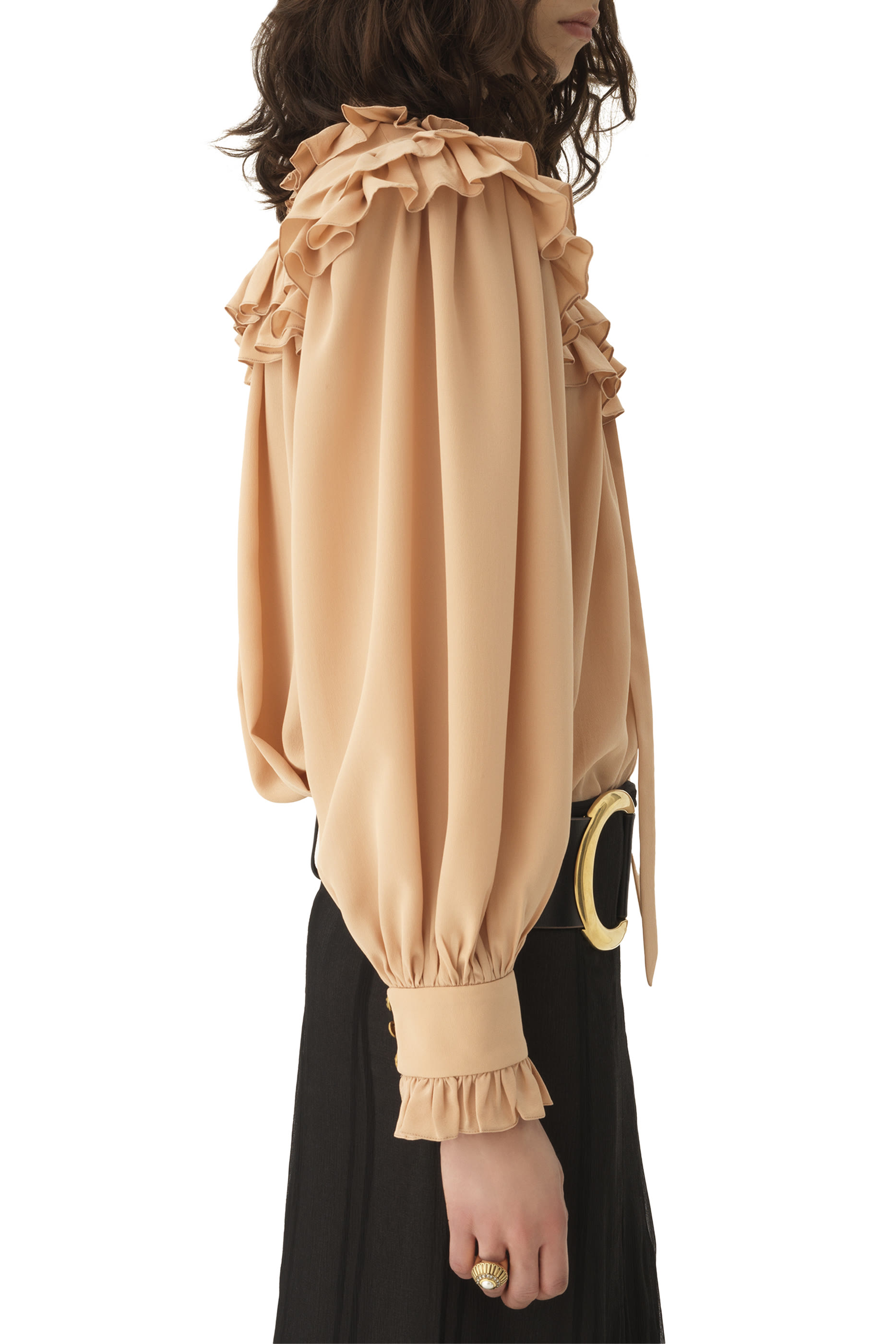 بلوزة بقصة فضفاضة مزينة بكشكش