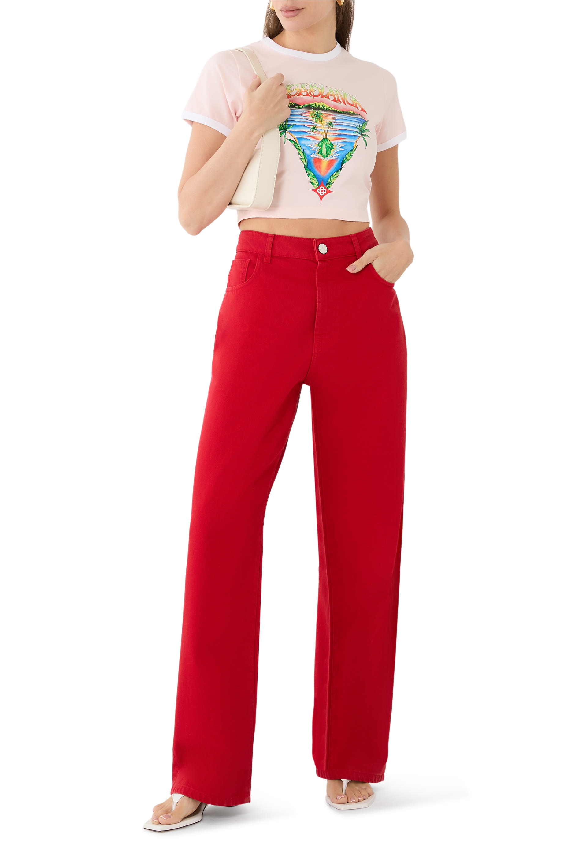 تيشيرت اينوسنس بقصة ضيقة قصيرة ونقشة مثلث