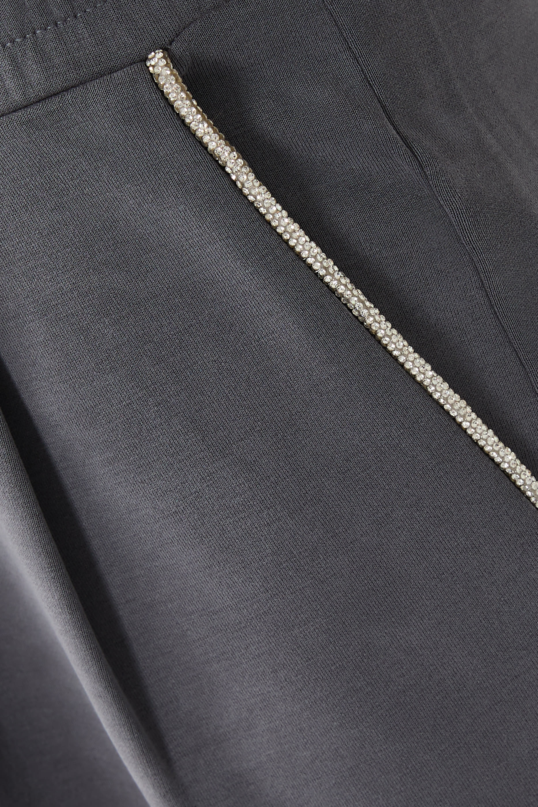 بنطال رياضي مودال مطاطي فاخر بنسيج متشابك