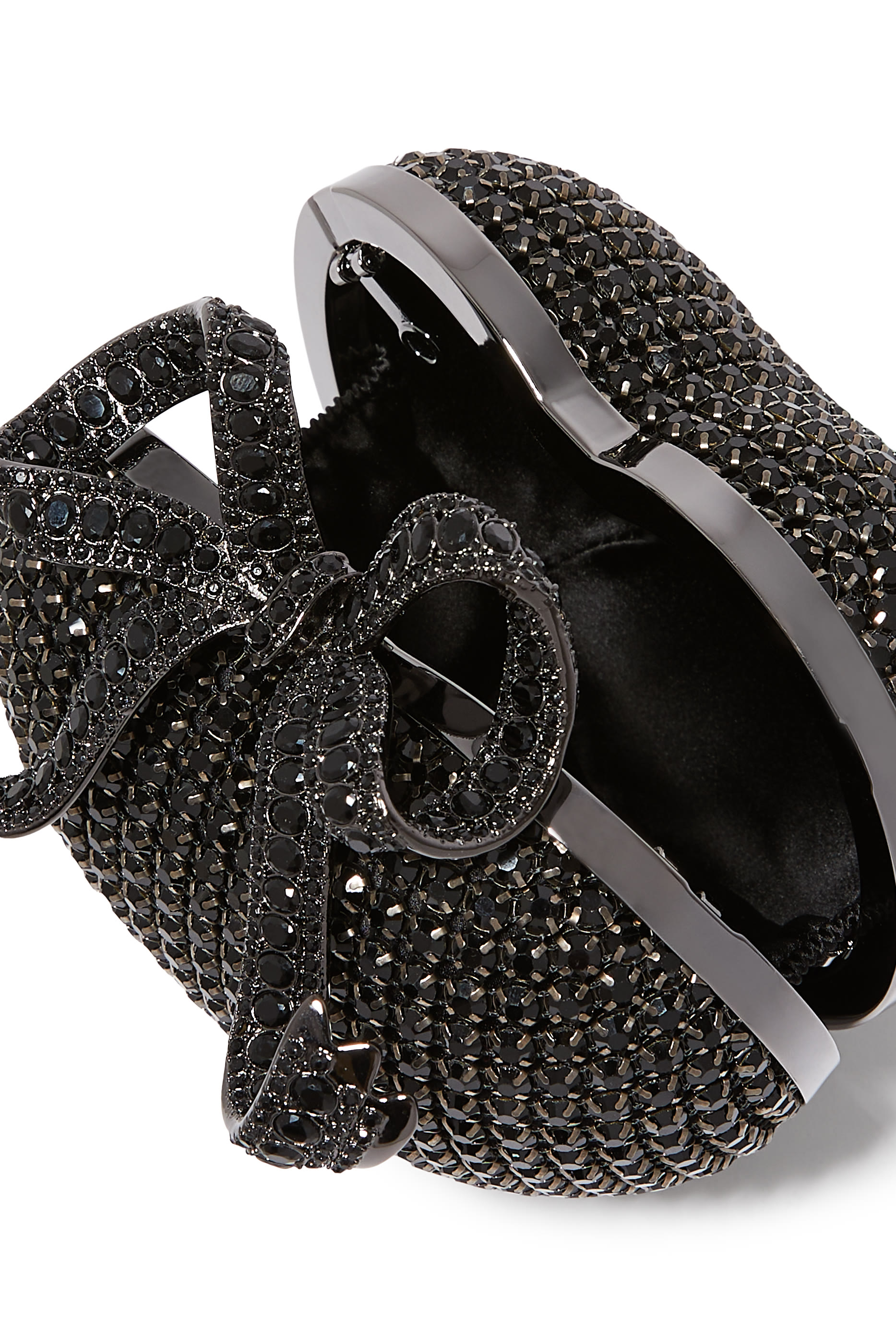 كلاتش بتصميم قلب مرصع بالكريستال