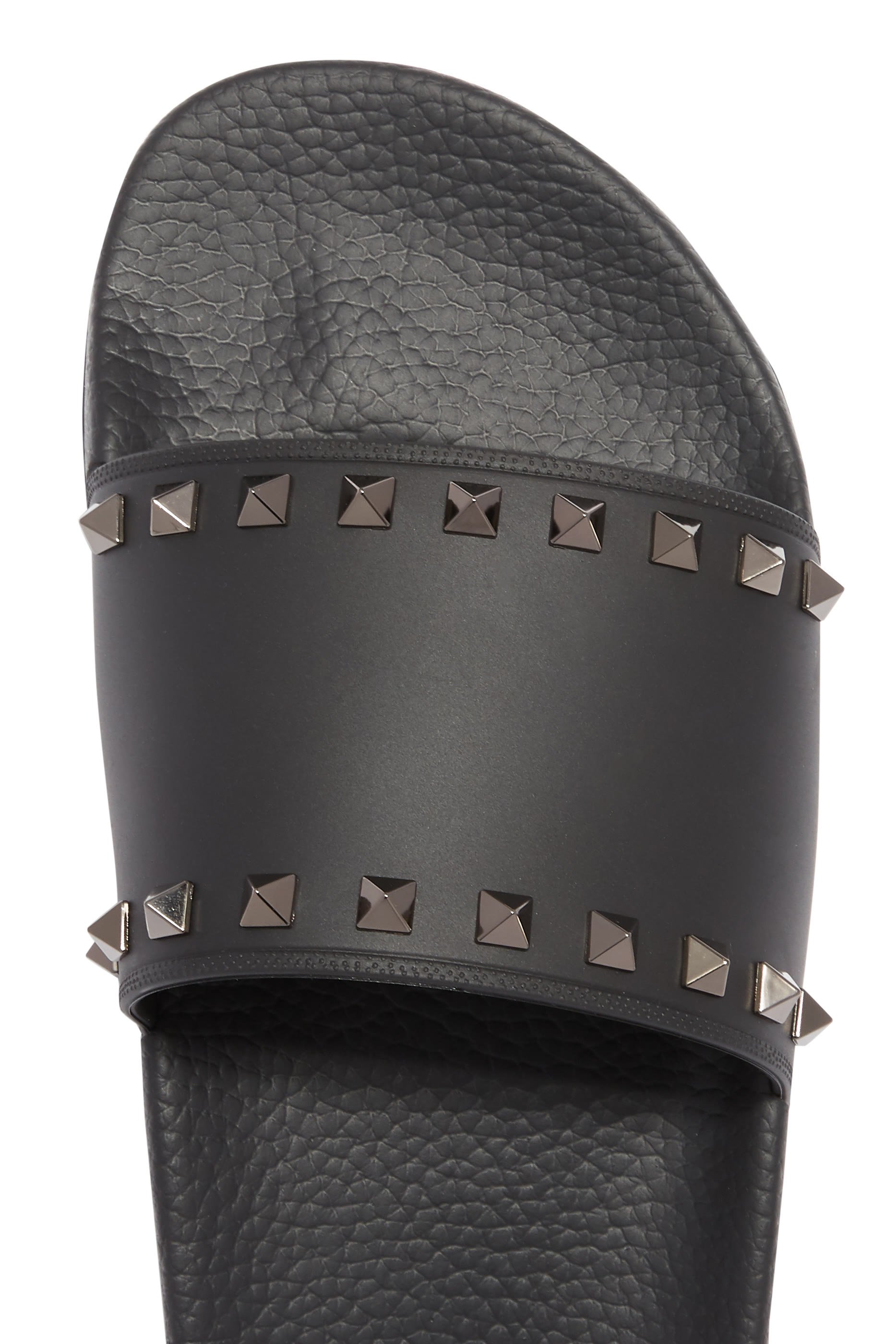 حذاء مفتوح مطاطي بحلي هرمية فالنتينو غارافاني