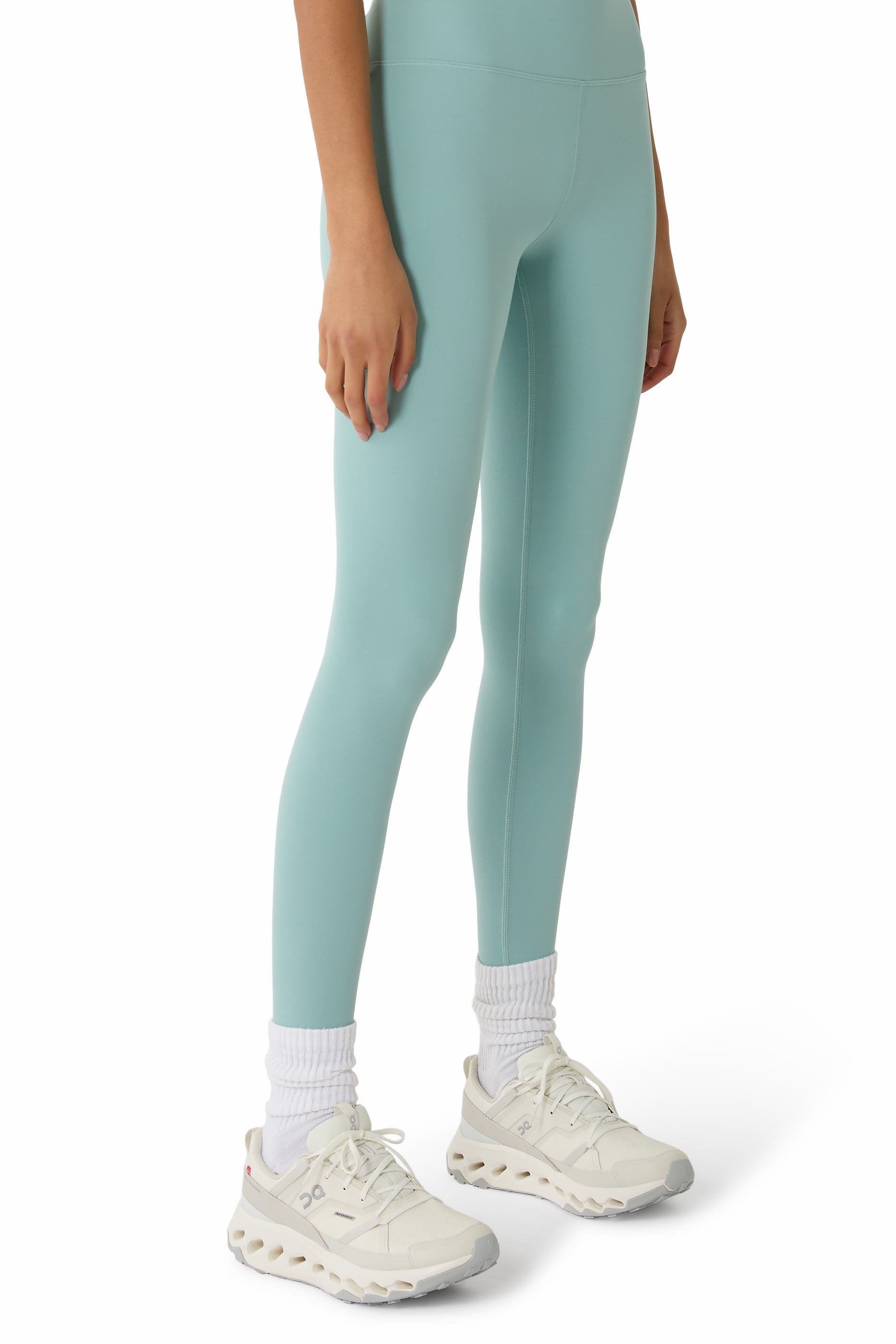 سنيكرز كلاودوريزون مقاوم للماء