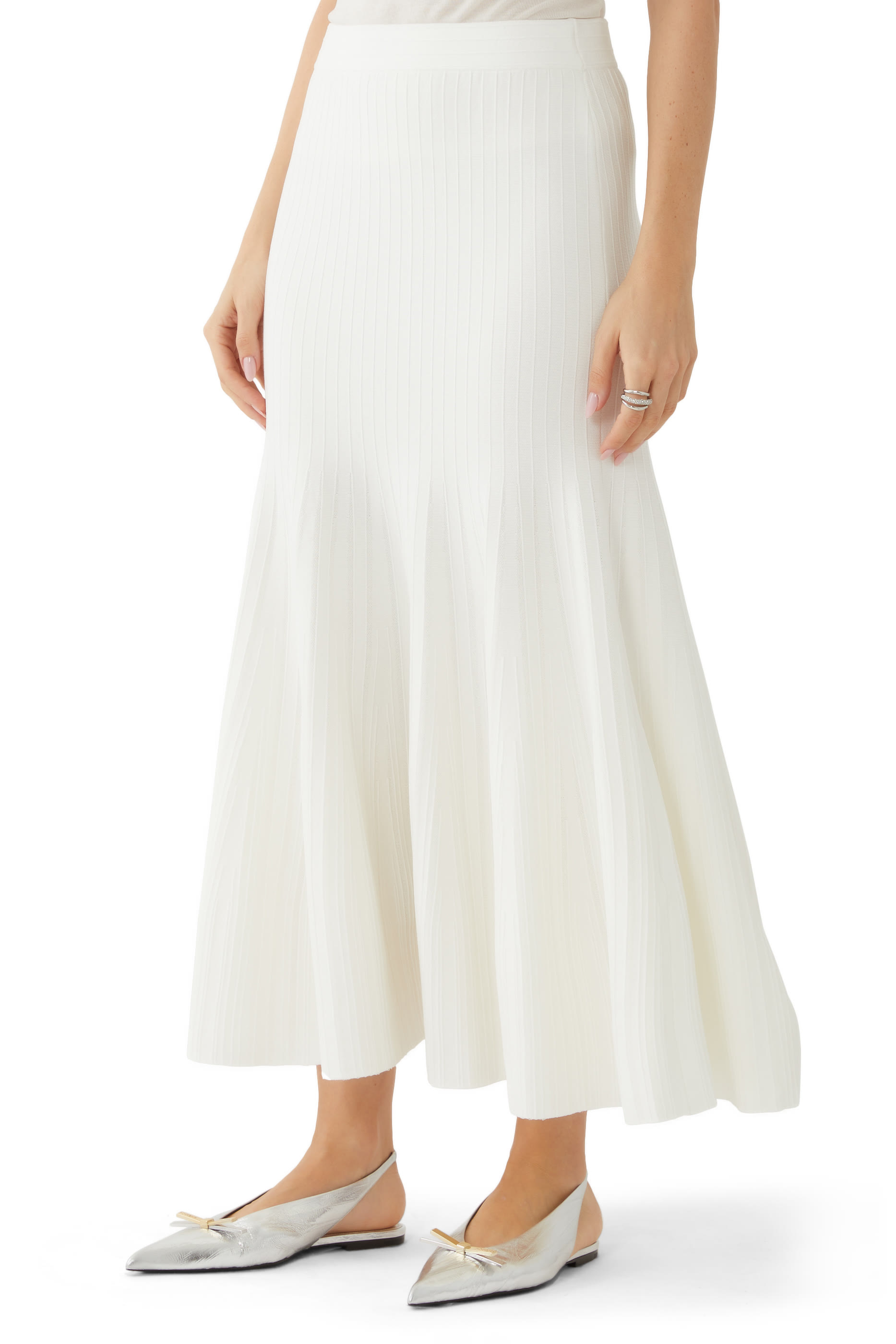 تنورة أنيثا