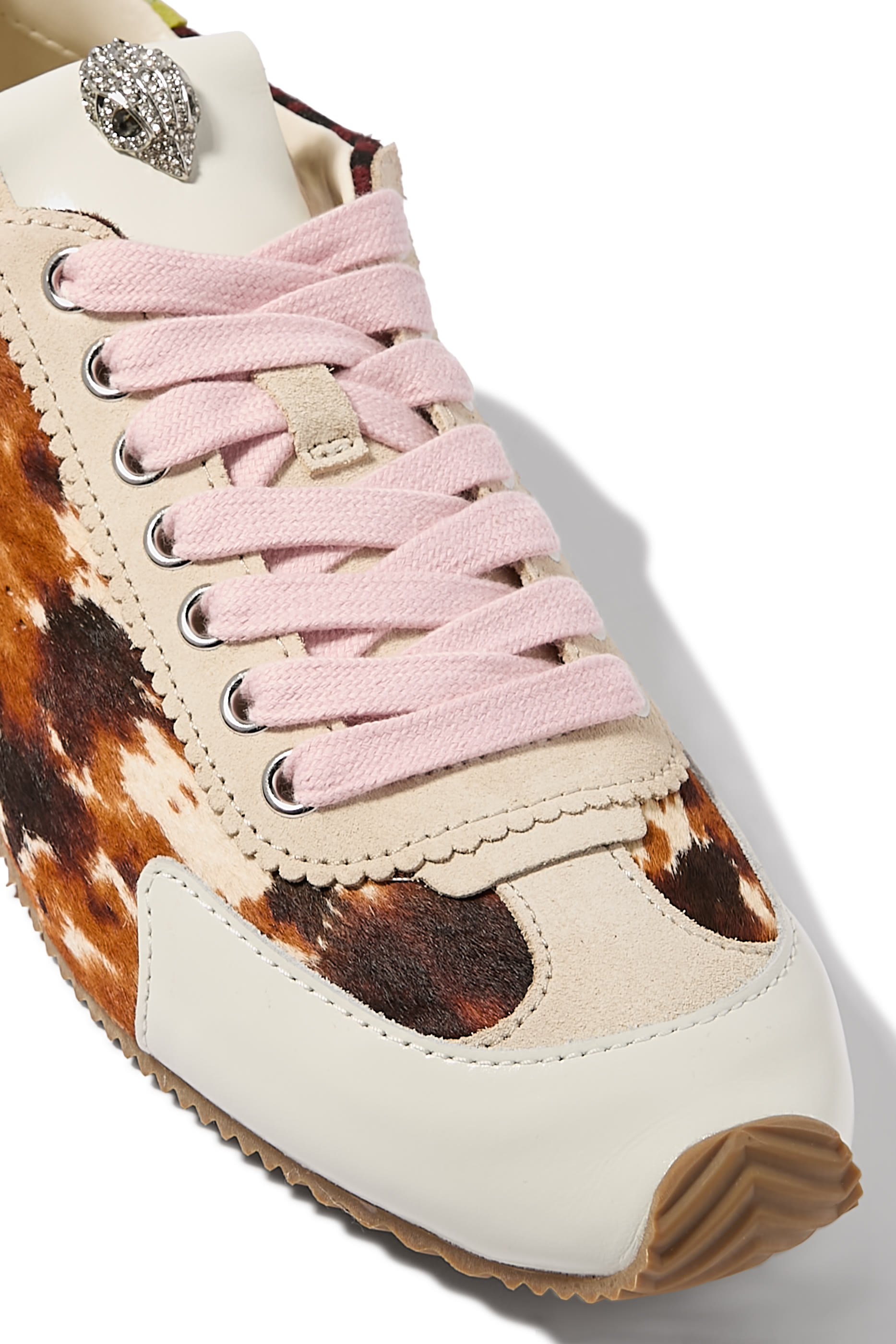 سنيكرز إزلنجتون