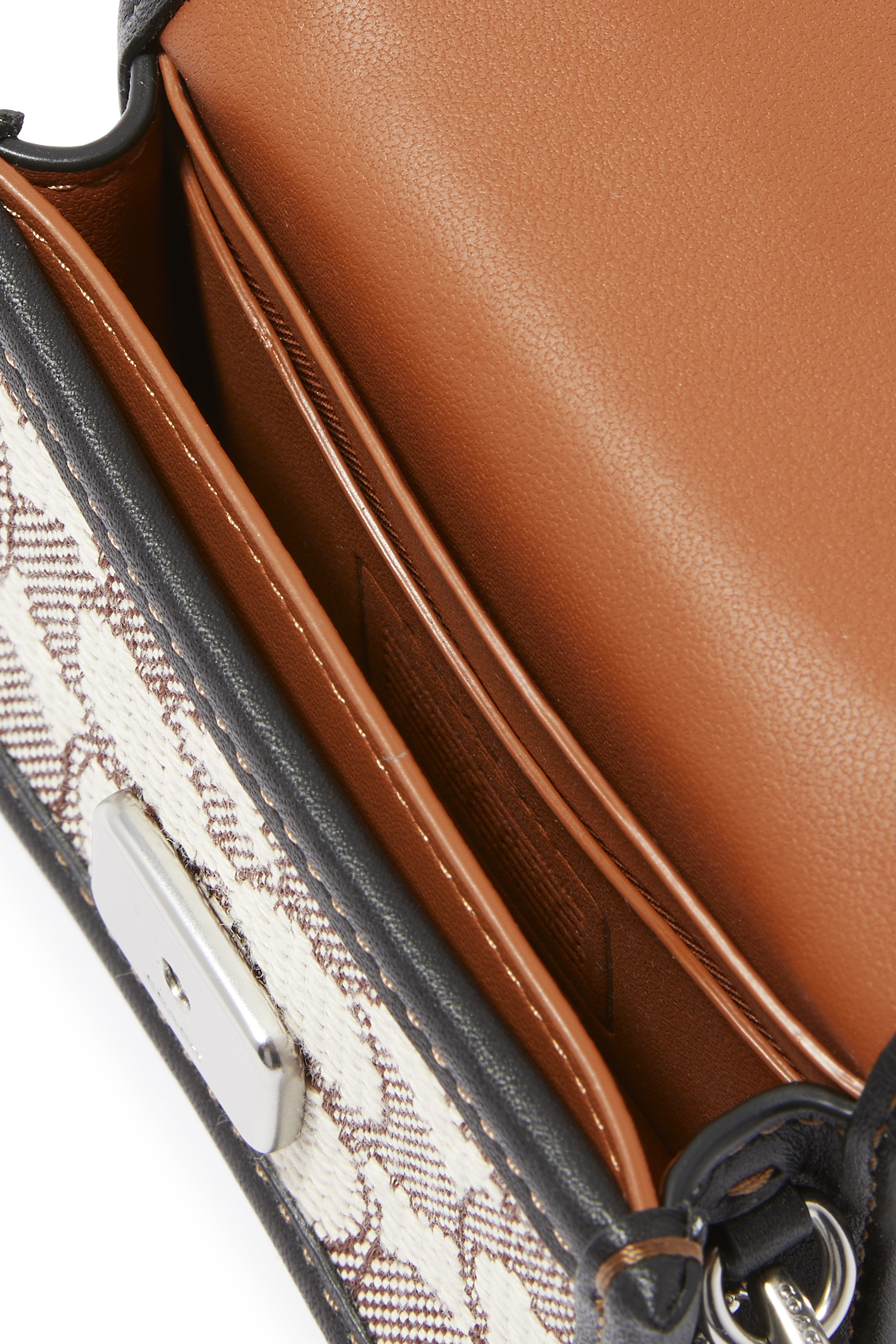 حقيبة خصر بانديت بتصميم حافظة بطاقات &nbsp;