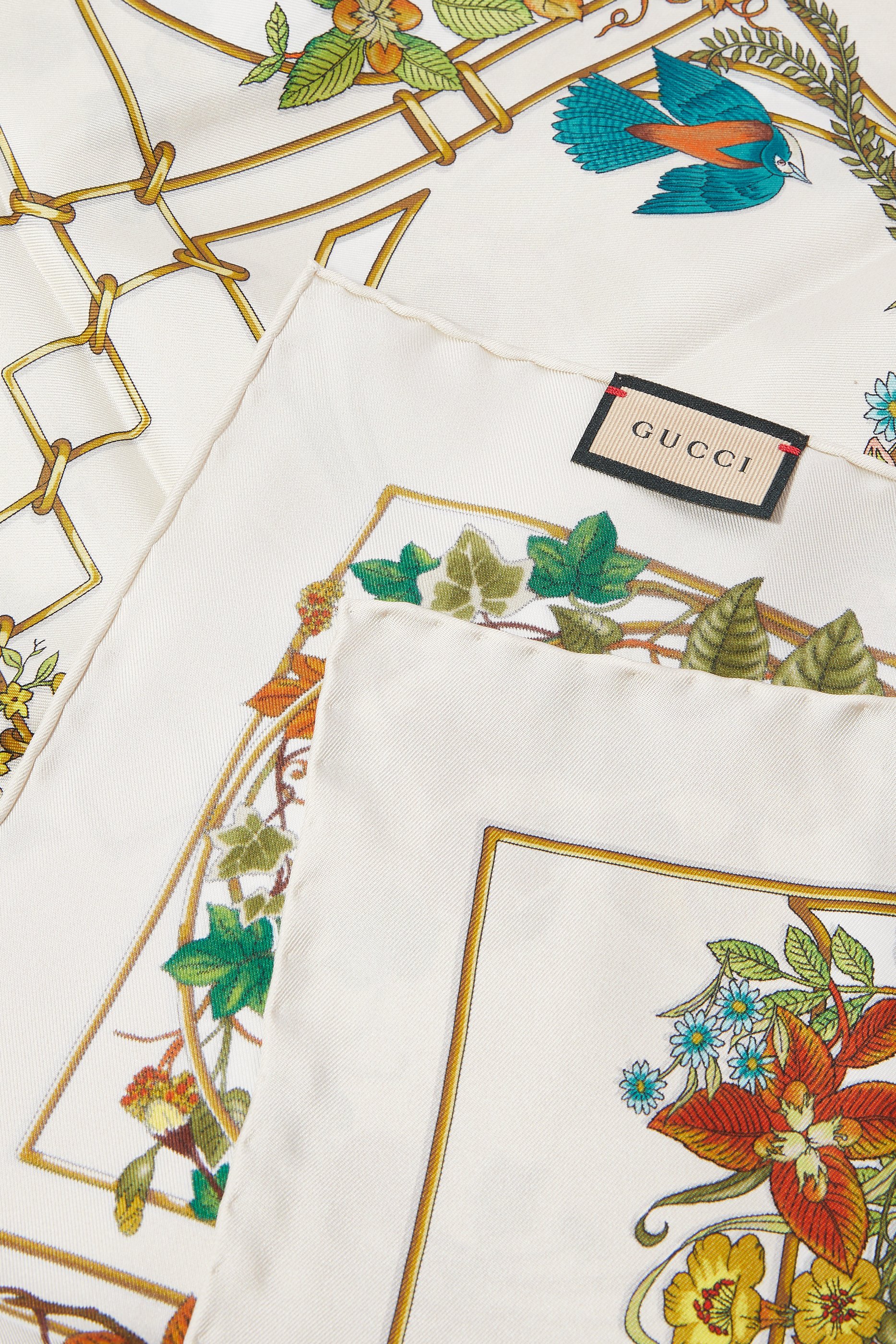 وشاح حرير بطبعات حيوانات وزهور