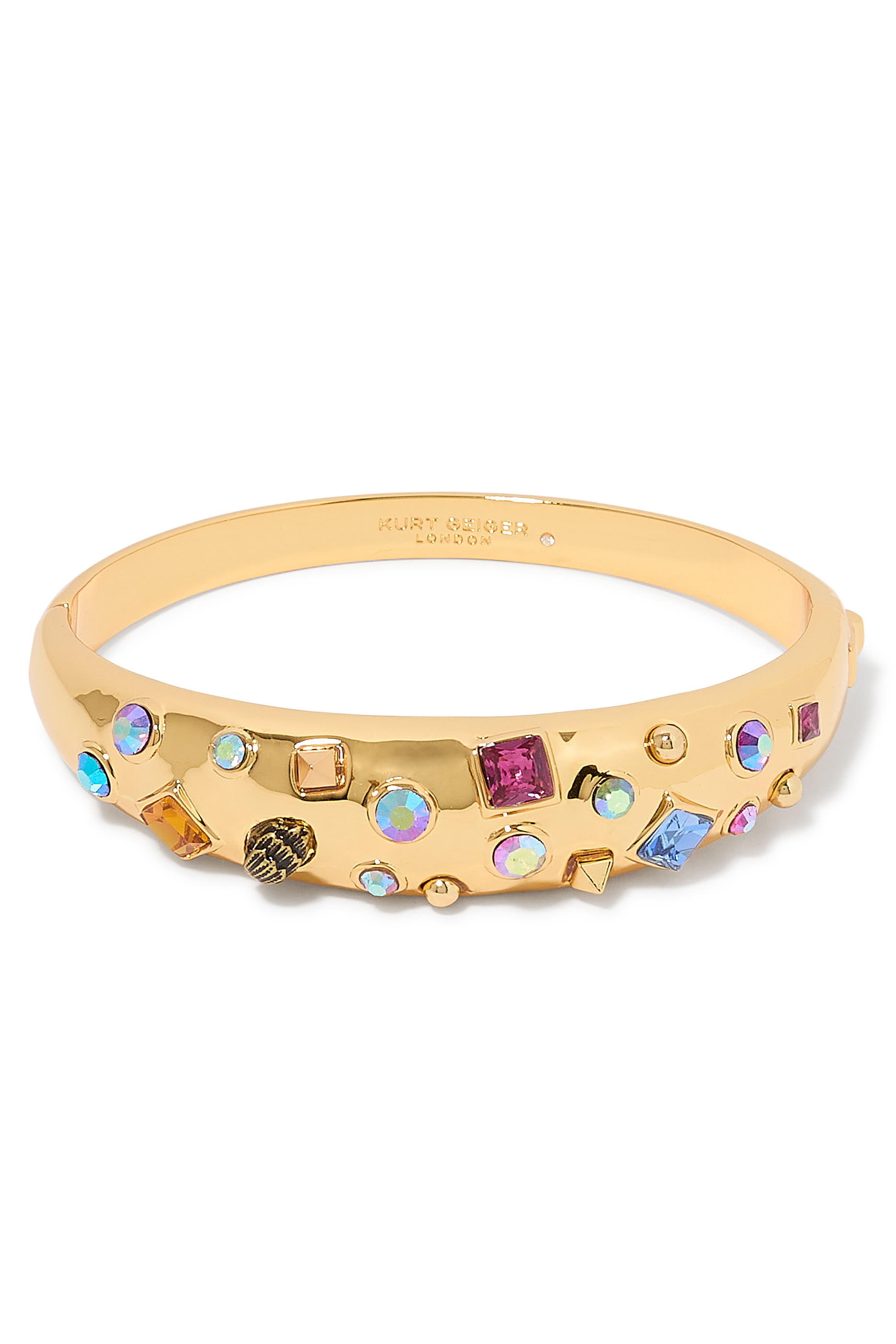 سوار مرصع بكريستالات مختلفة