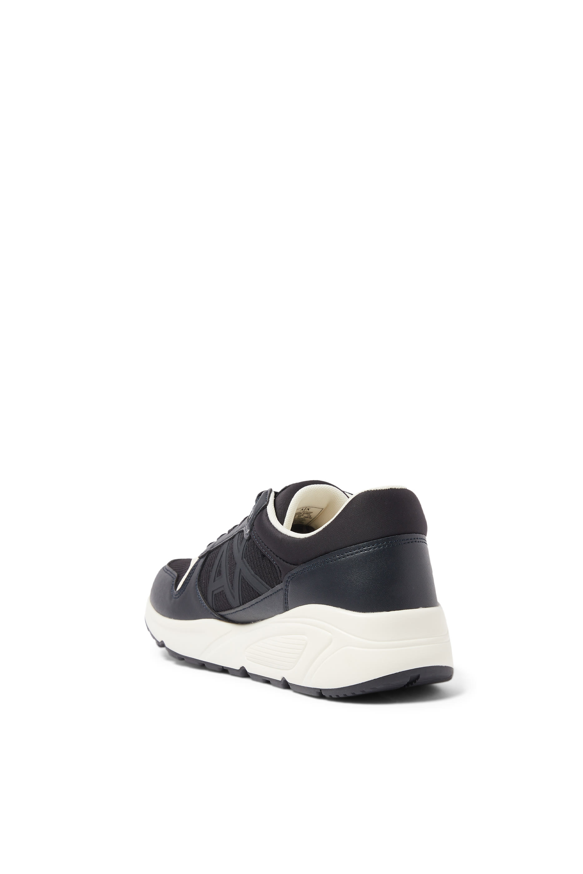 سنيكرز بشعار الماركة