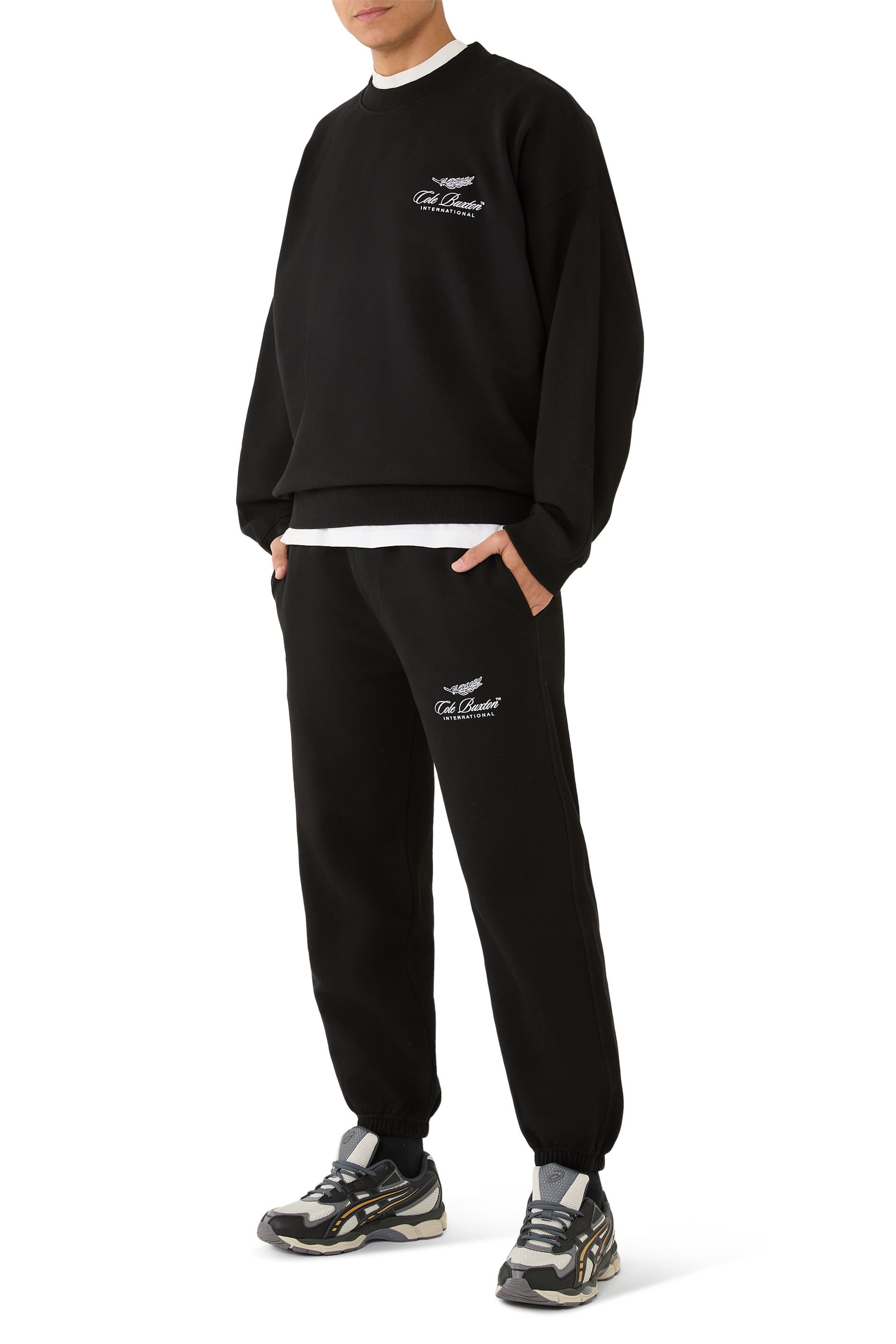 سويت شيرت بشعار International