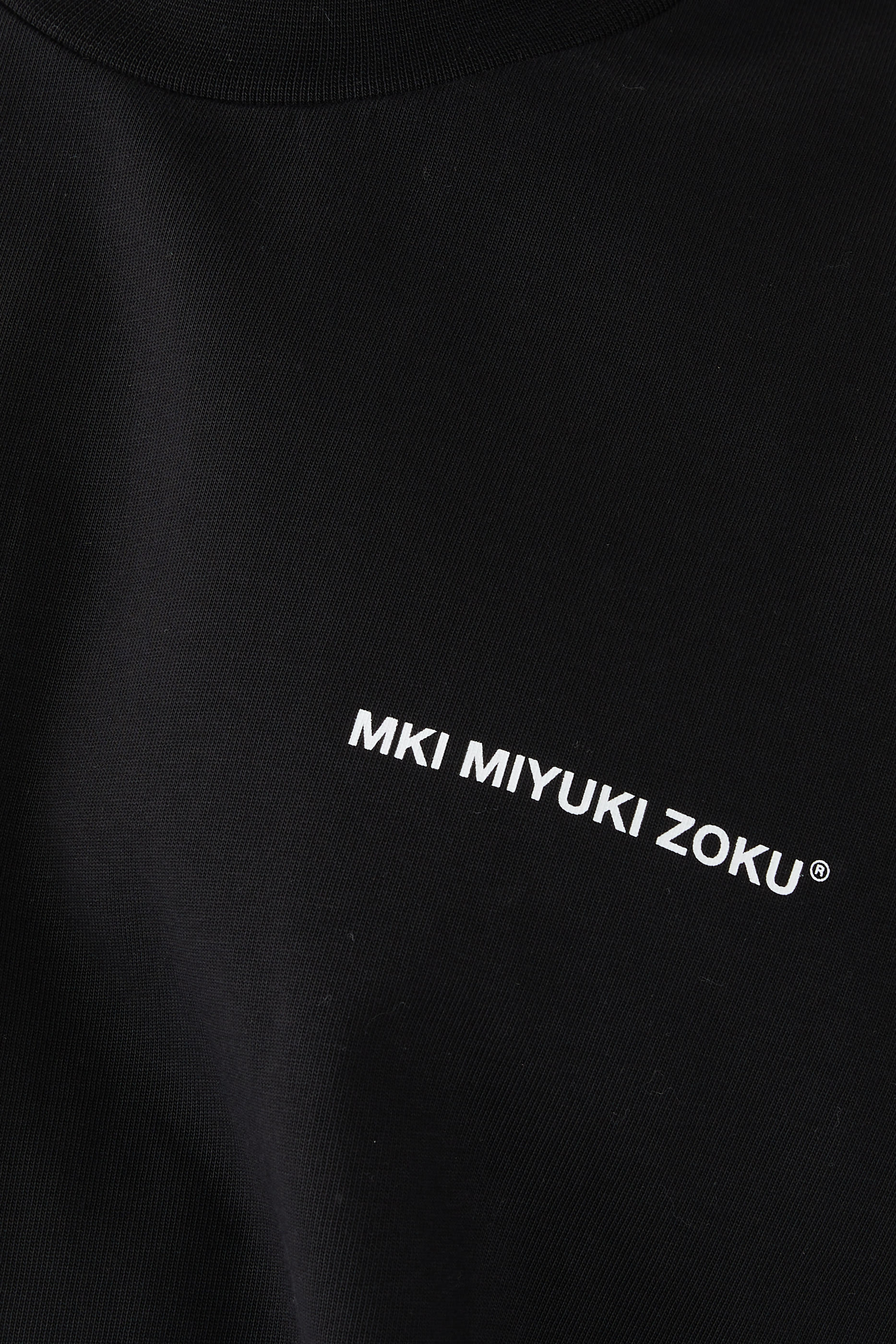 تيشيرت يونفورم