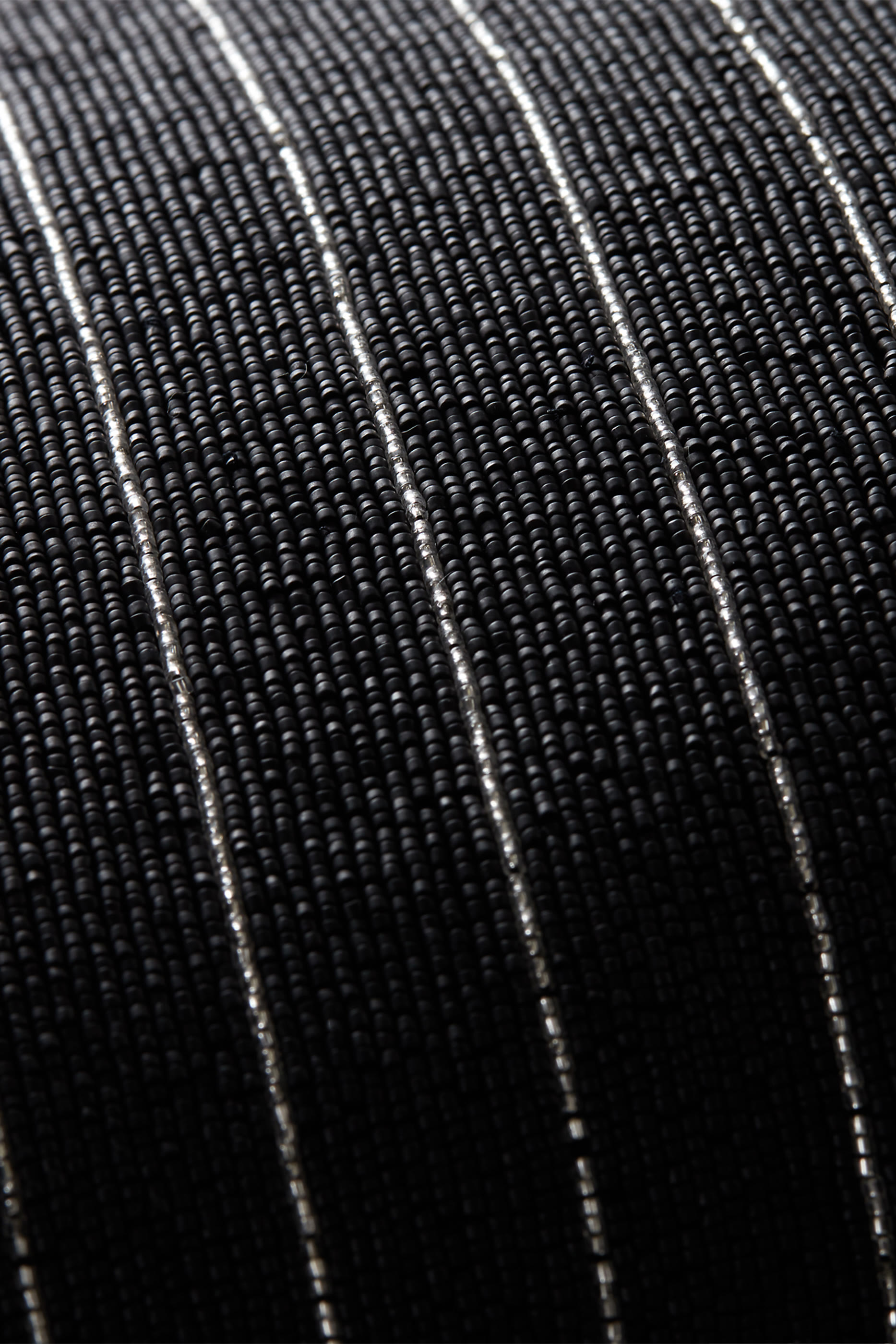 وسادة نورثلي مطرّزة بخرز 