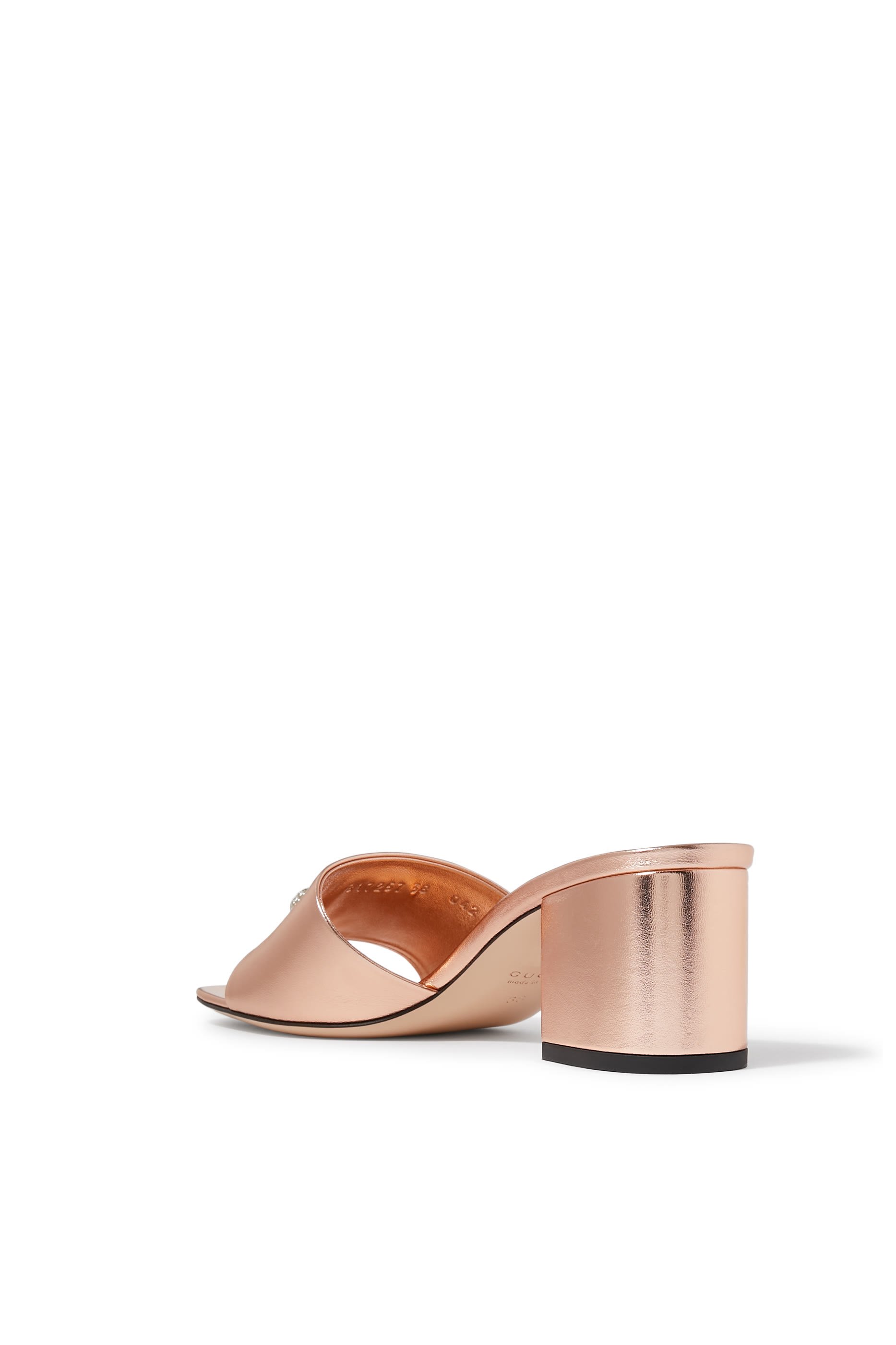 صندل 55 بحرفي شعار الماركة مرصع بالكريستال