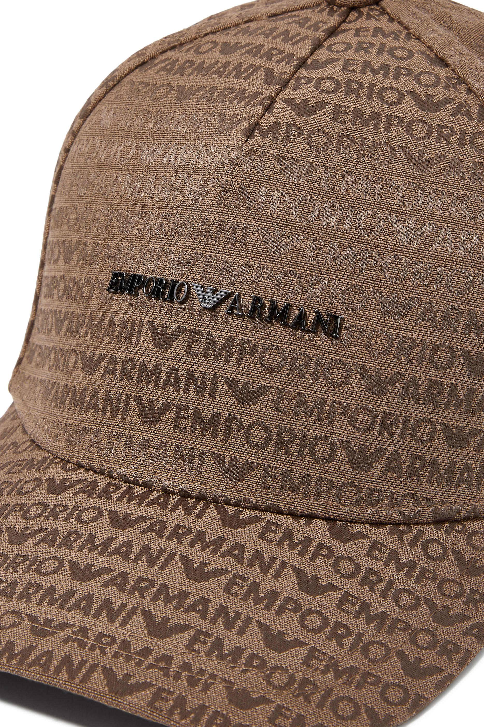 كاب بايسبول بشعار الماركة