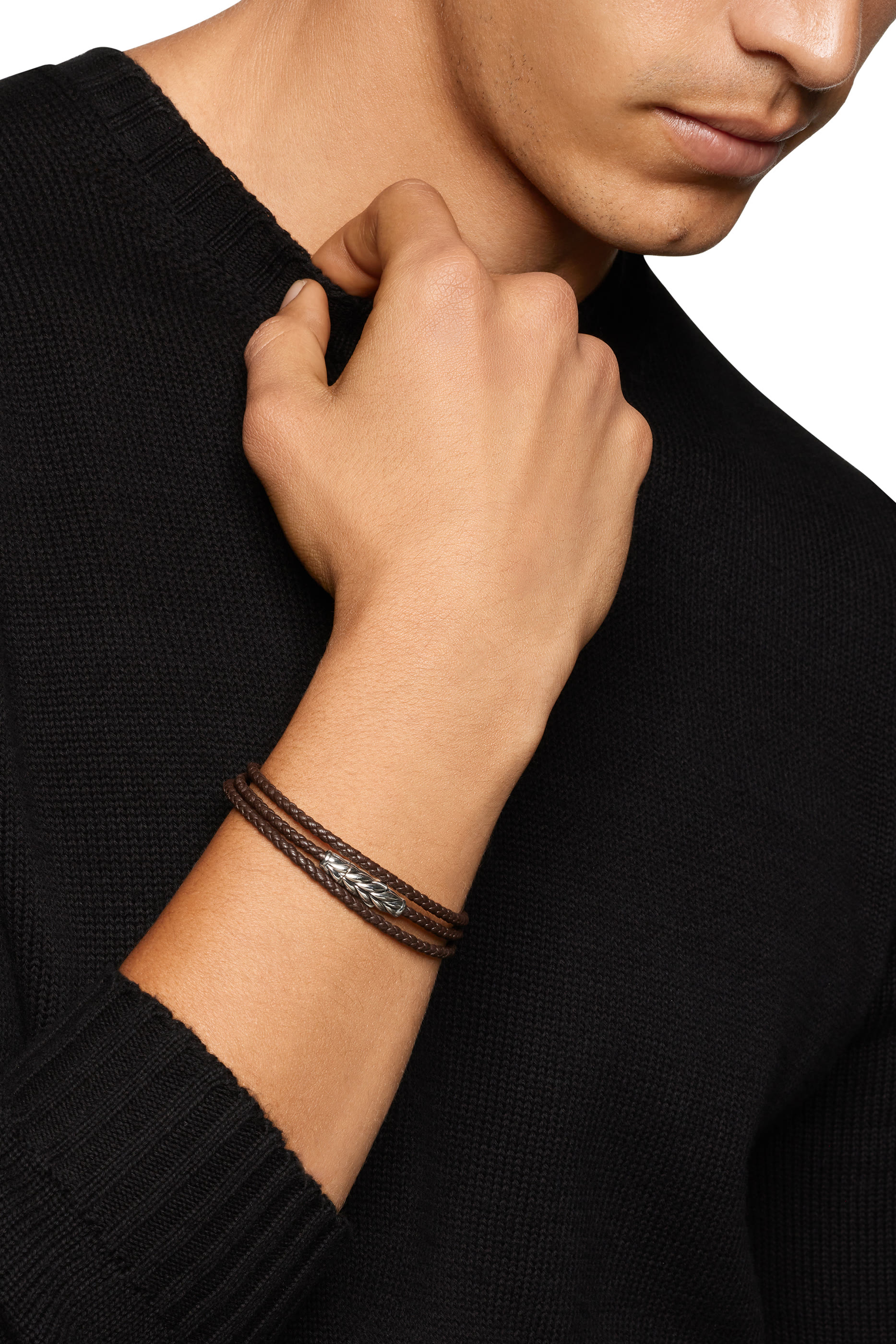 سوار بتصميم ثلاث خيوط بنمط شيفرون ملفوفة