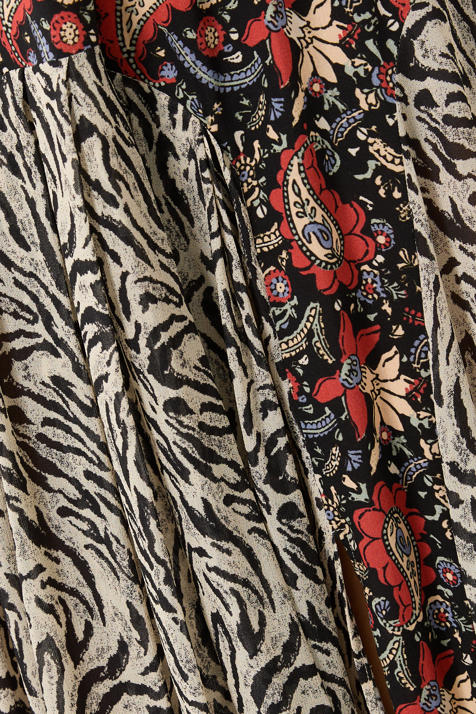 فستان كورالي