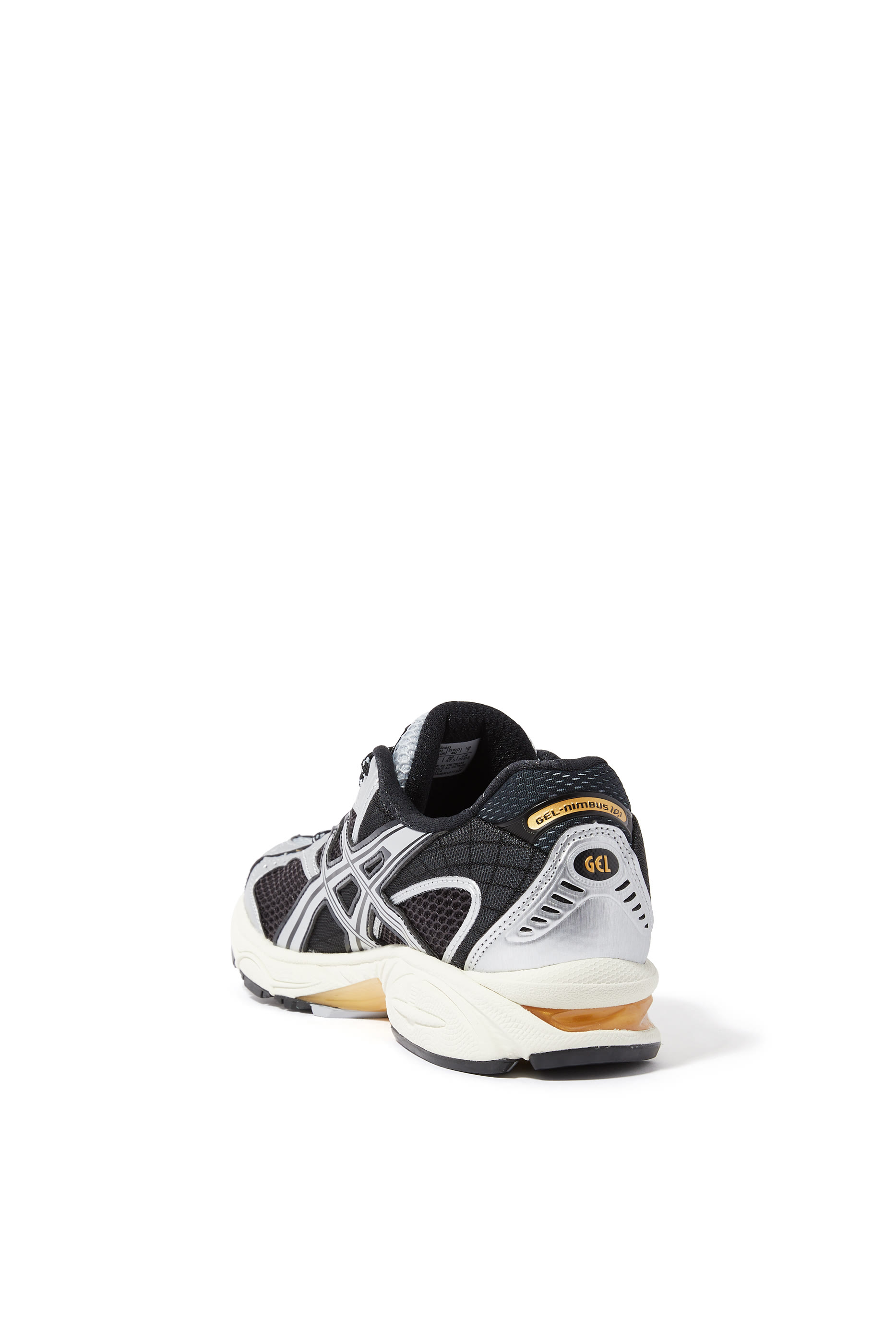 سنيكرز جل-نيمبوس 10.1