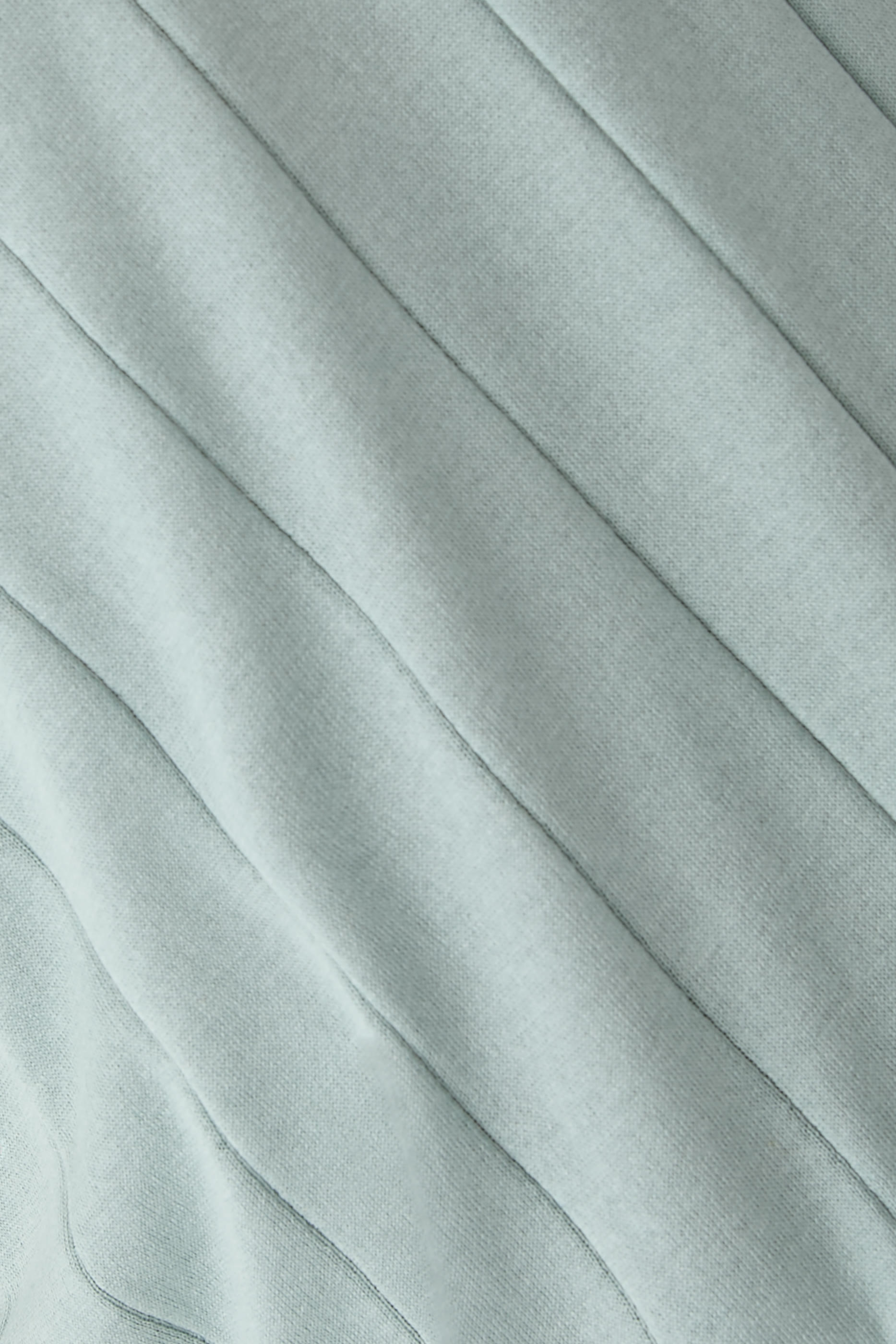 قميص بولو بياقة مفتوحة