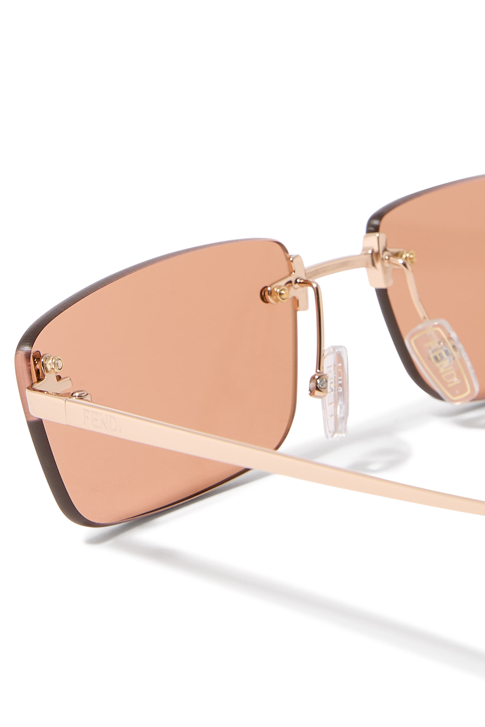 نظارة شمسية فيرست بشعار الماركة مرصع بكريستال