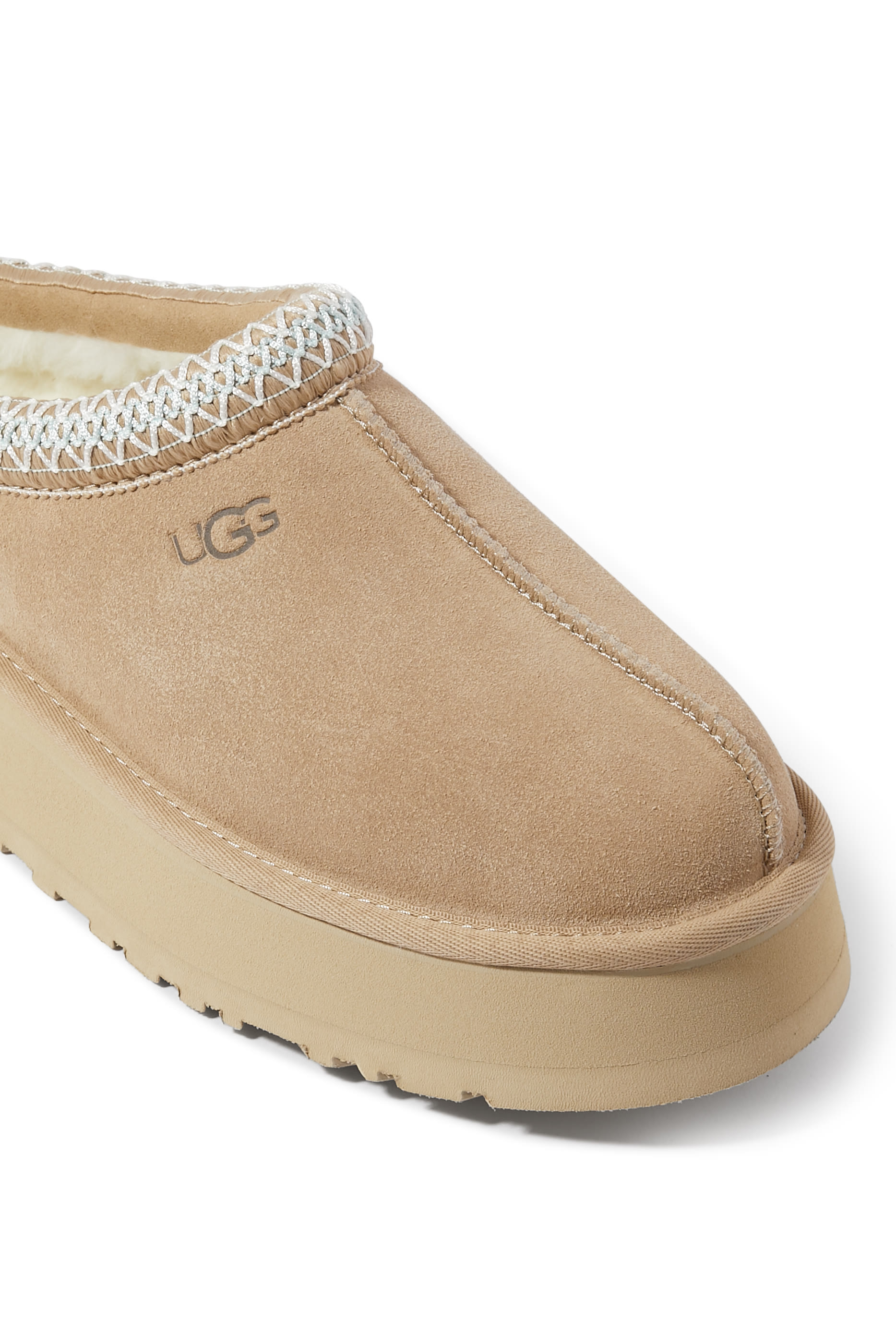 حذاء مفتوح تاز