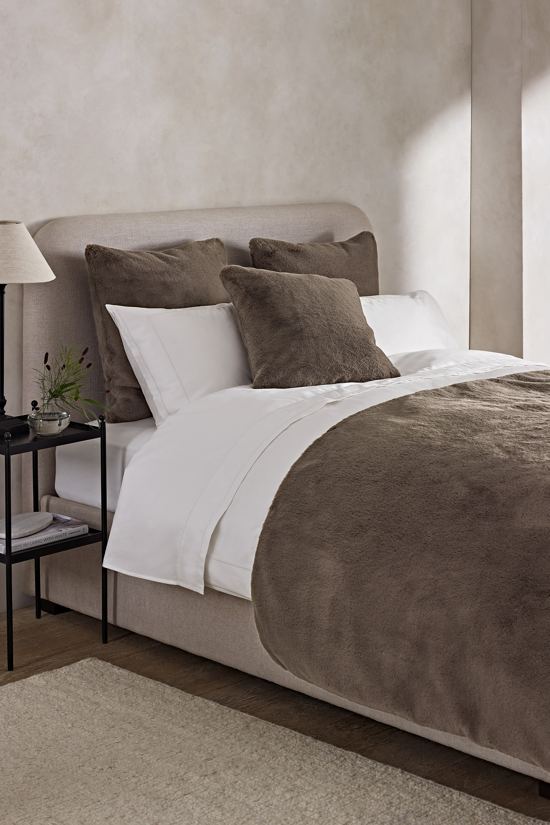 غطاء سوبر سوفت فرو صناعي