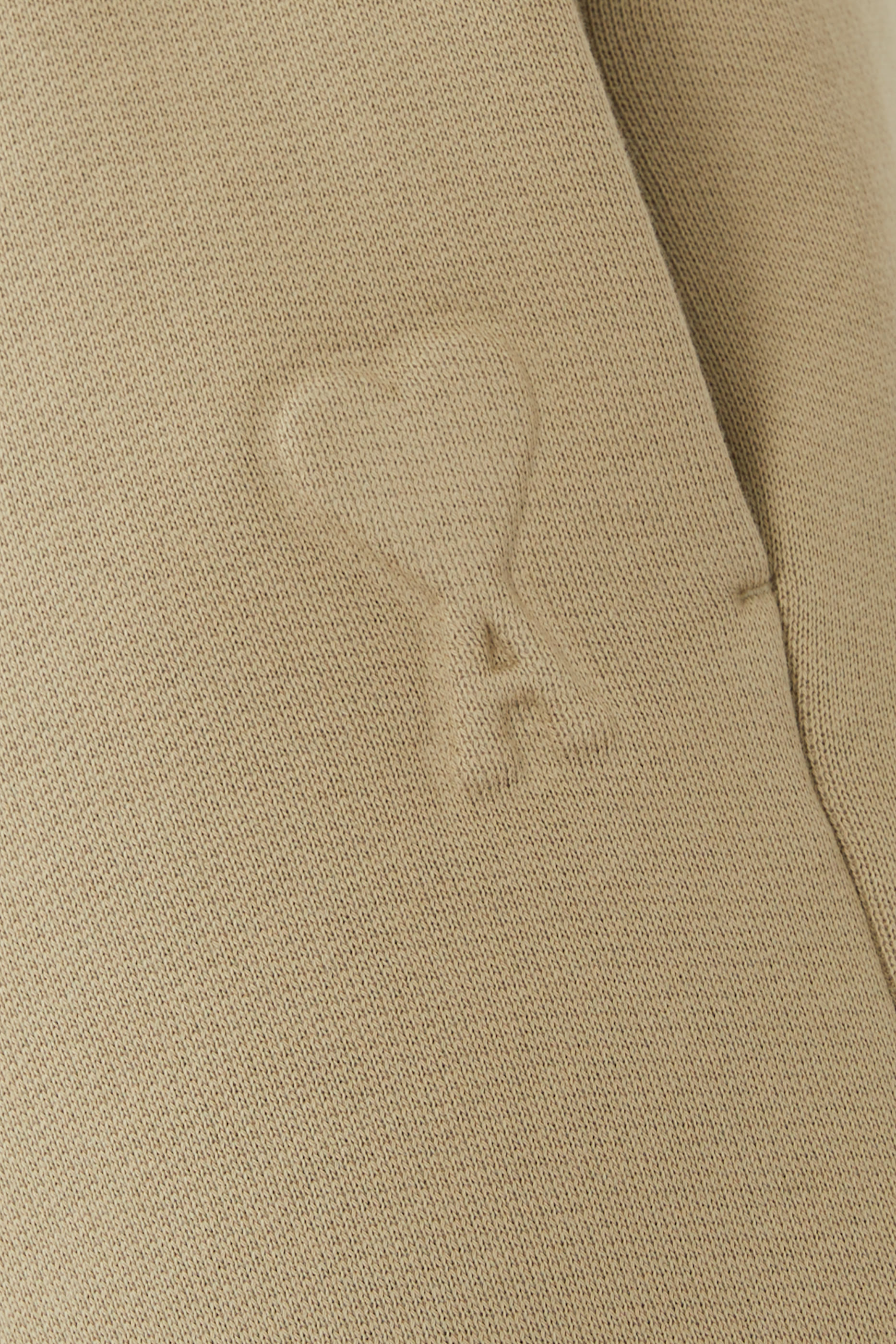 بنطال رياضي اي دي سي