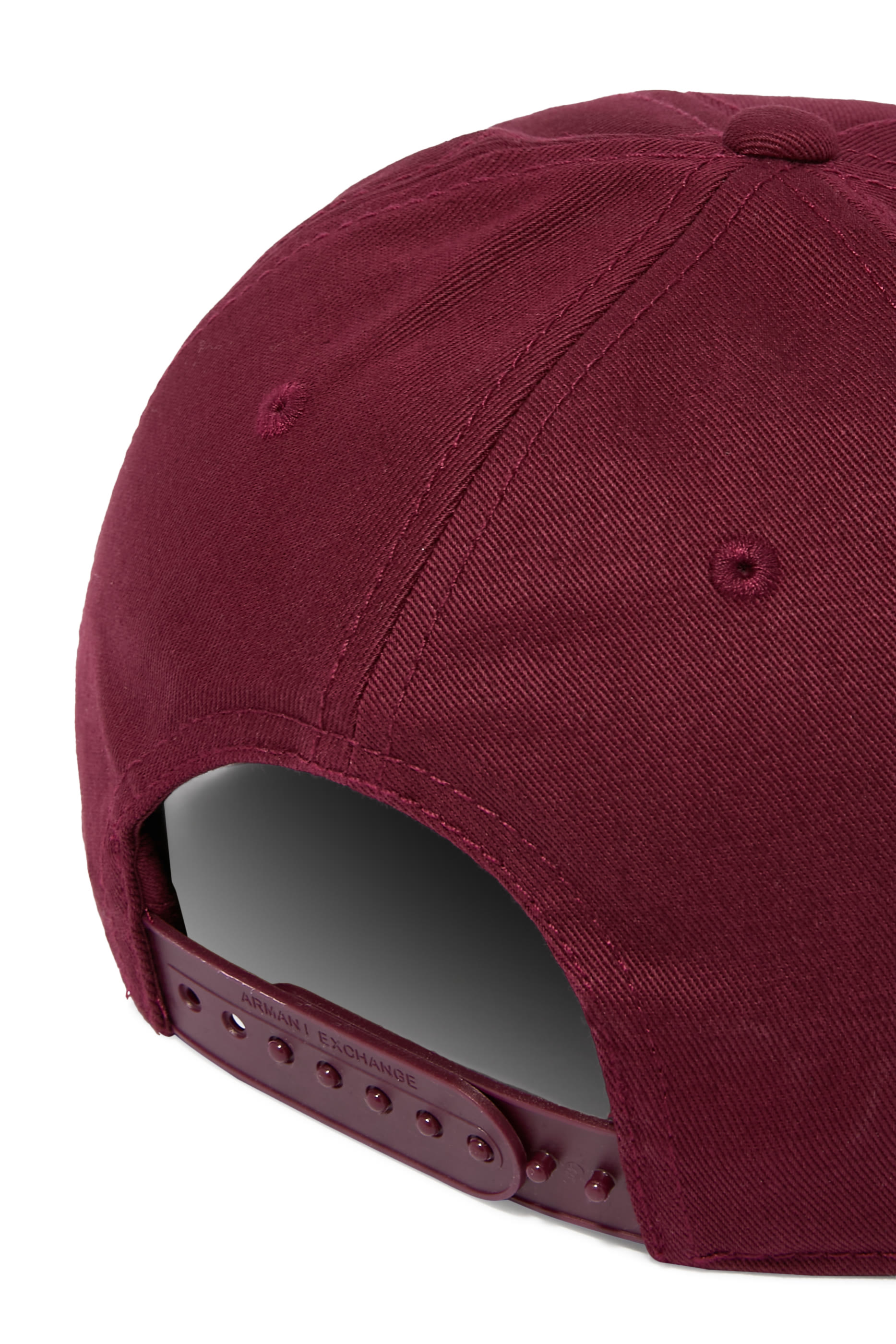 كاب بيسبول بشعار الماركة