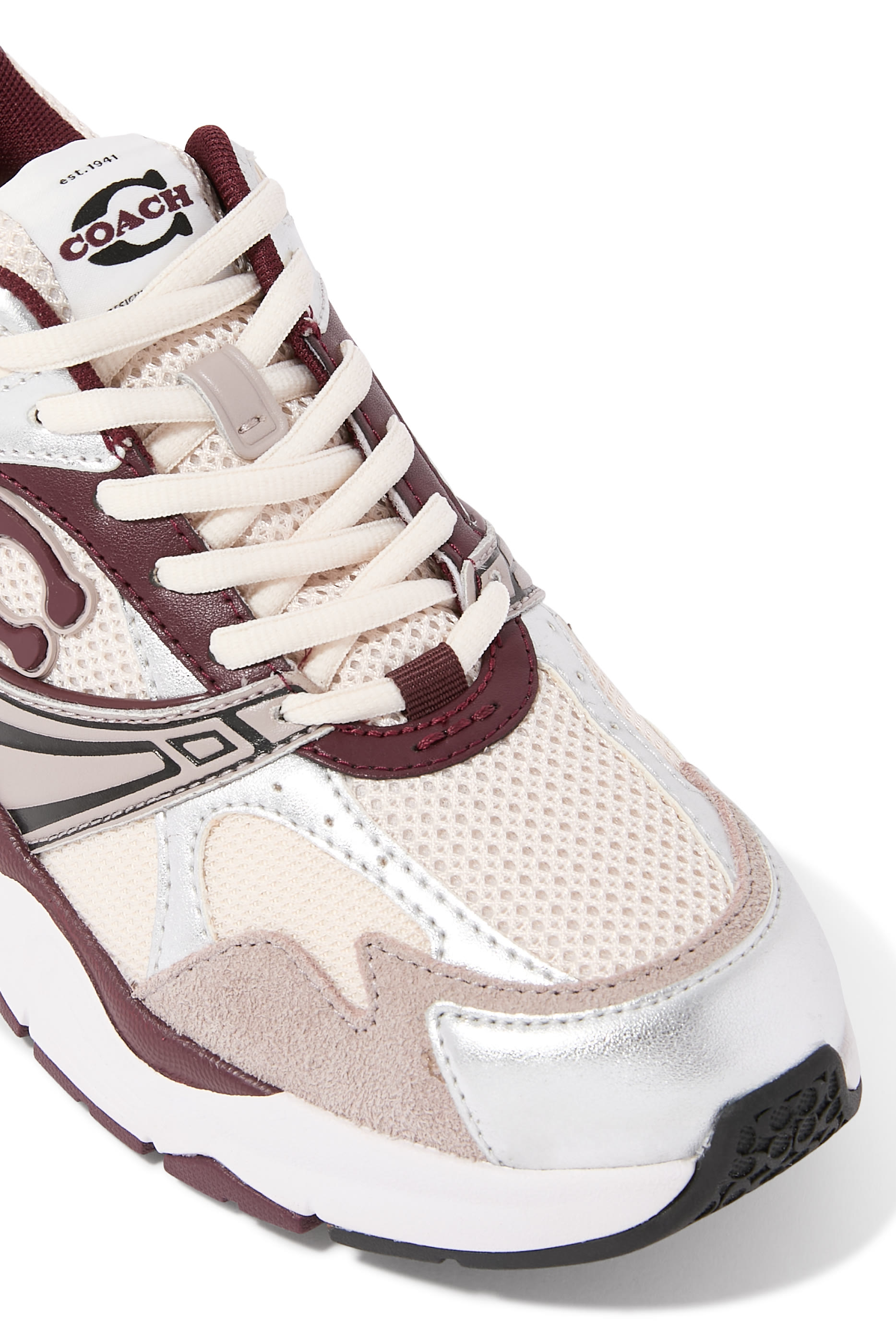 سنيكرز قماش شبكي