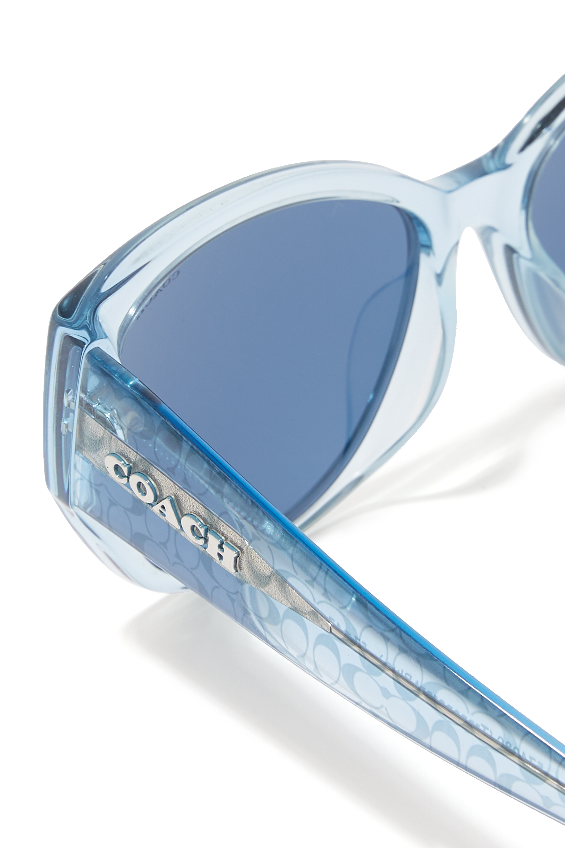 نظارة شمسية بتصميم عين قطة