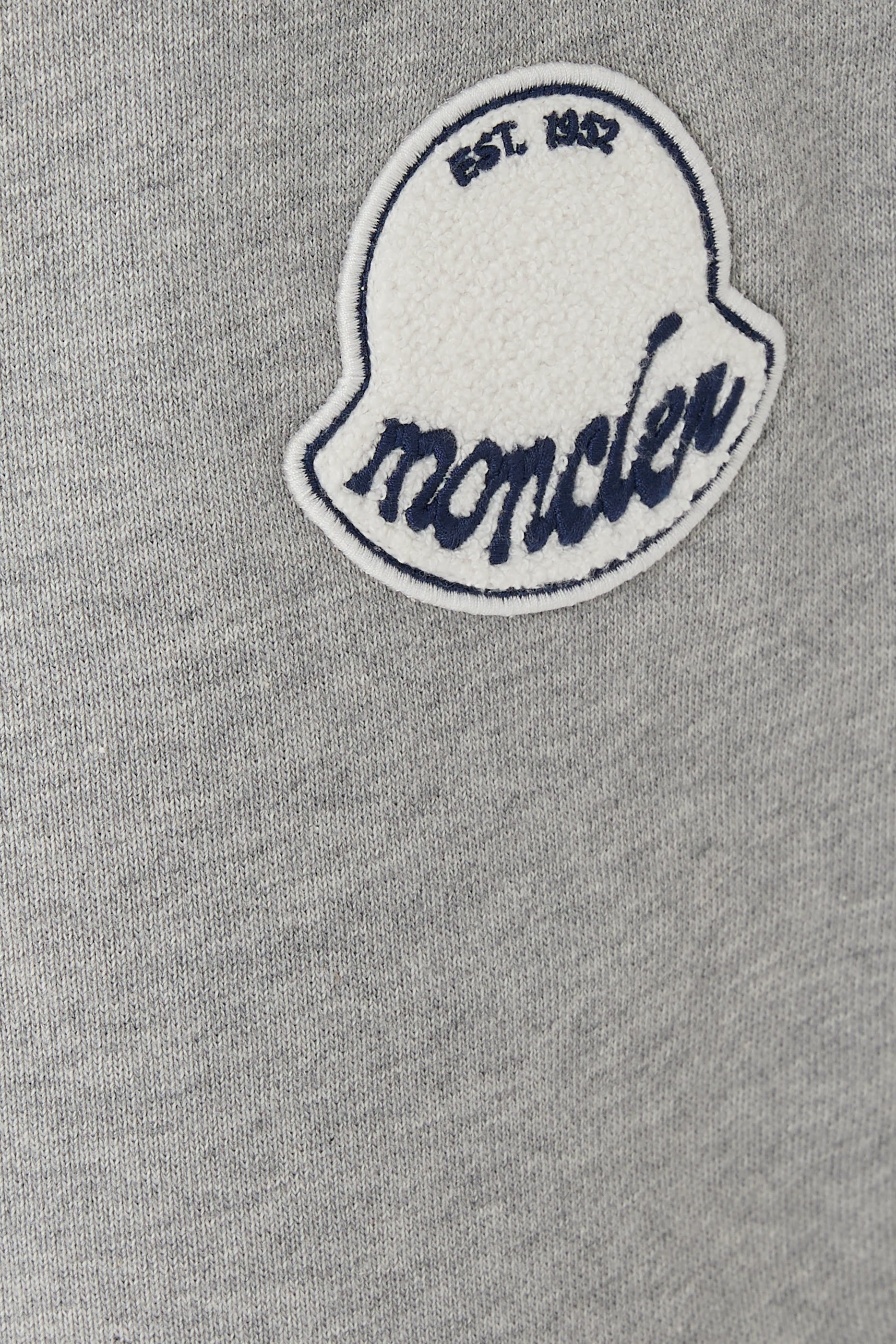 شورت رياضي برقعة شعار المارك