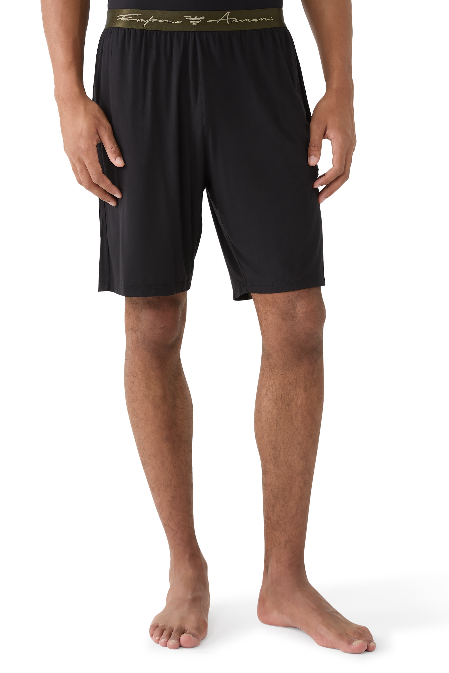 طقم تيشيرت وشورت بيجامة