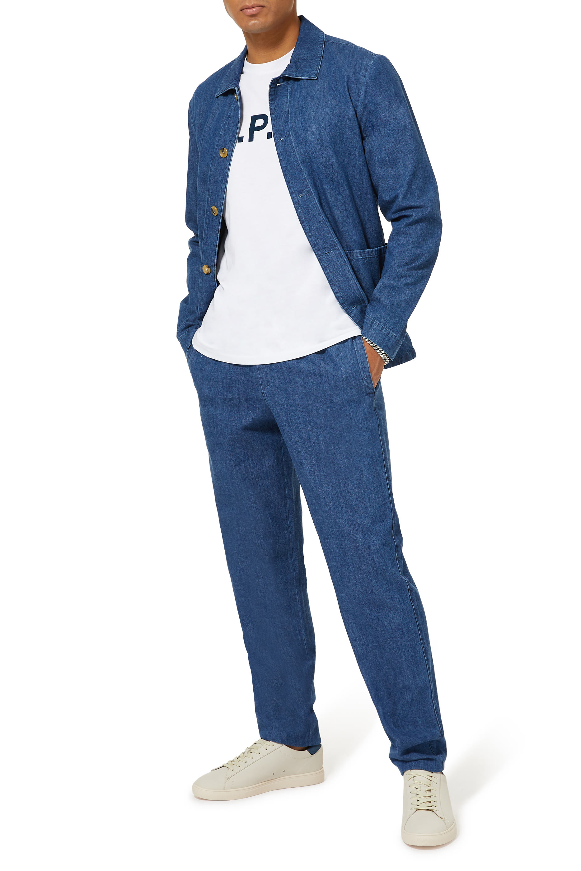 تيشيرت بشعار الماركة