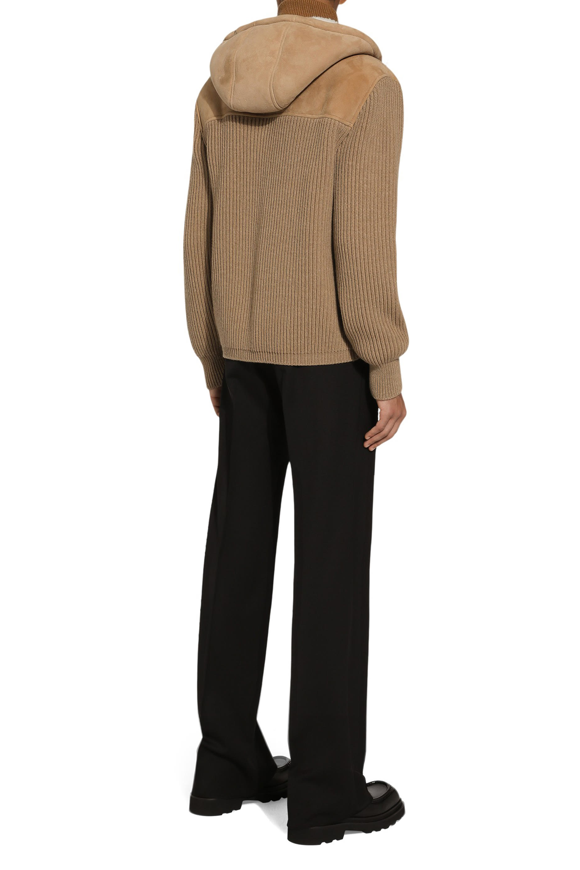 جاكيت بغطاء رأس وأجزاء منسوجة جلد غنم