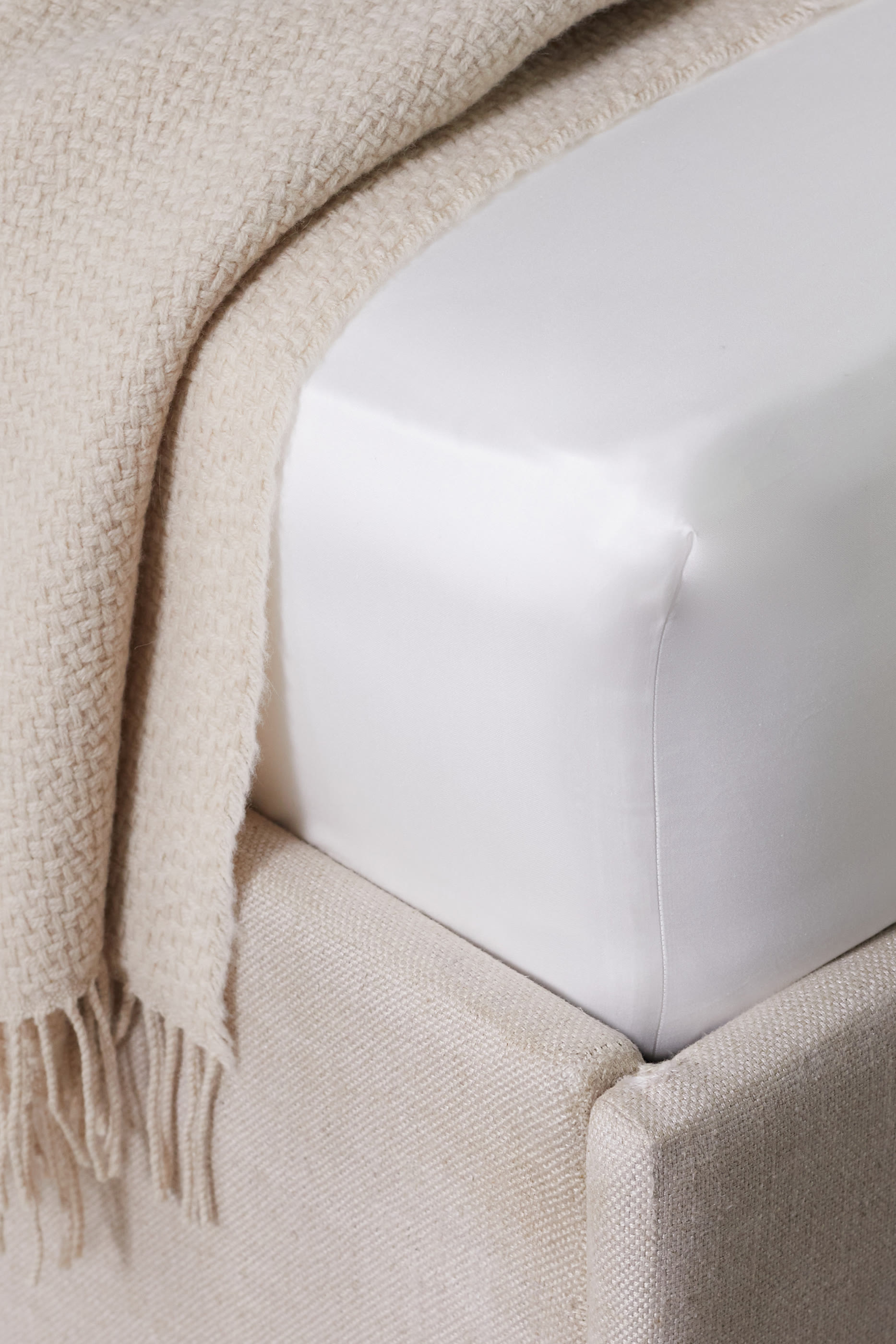 شرشف بيلمونت بحواف مطاطية عميقة