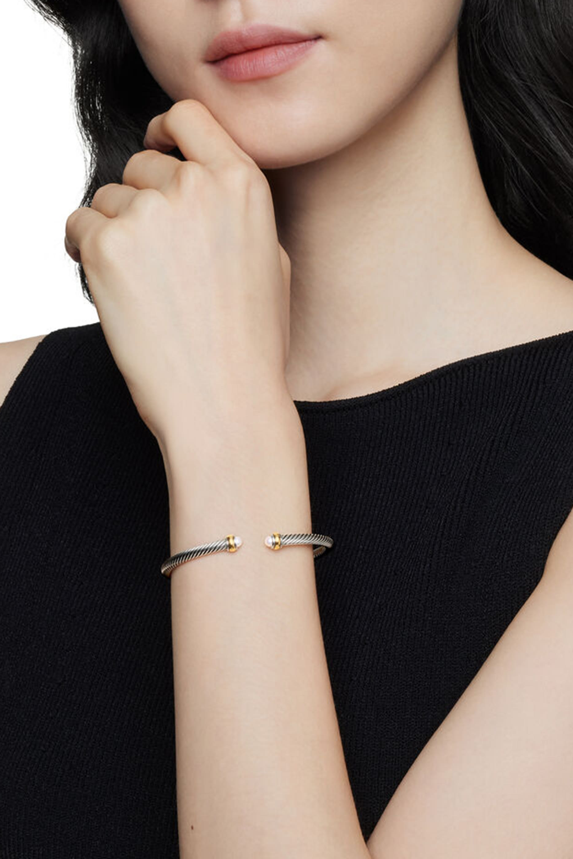 سوار كلاسيكي بتصميم كابل مرصع بالؤلؤ فضة إسترلينية وذهب أصفر عيار 18