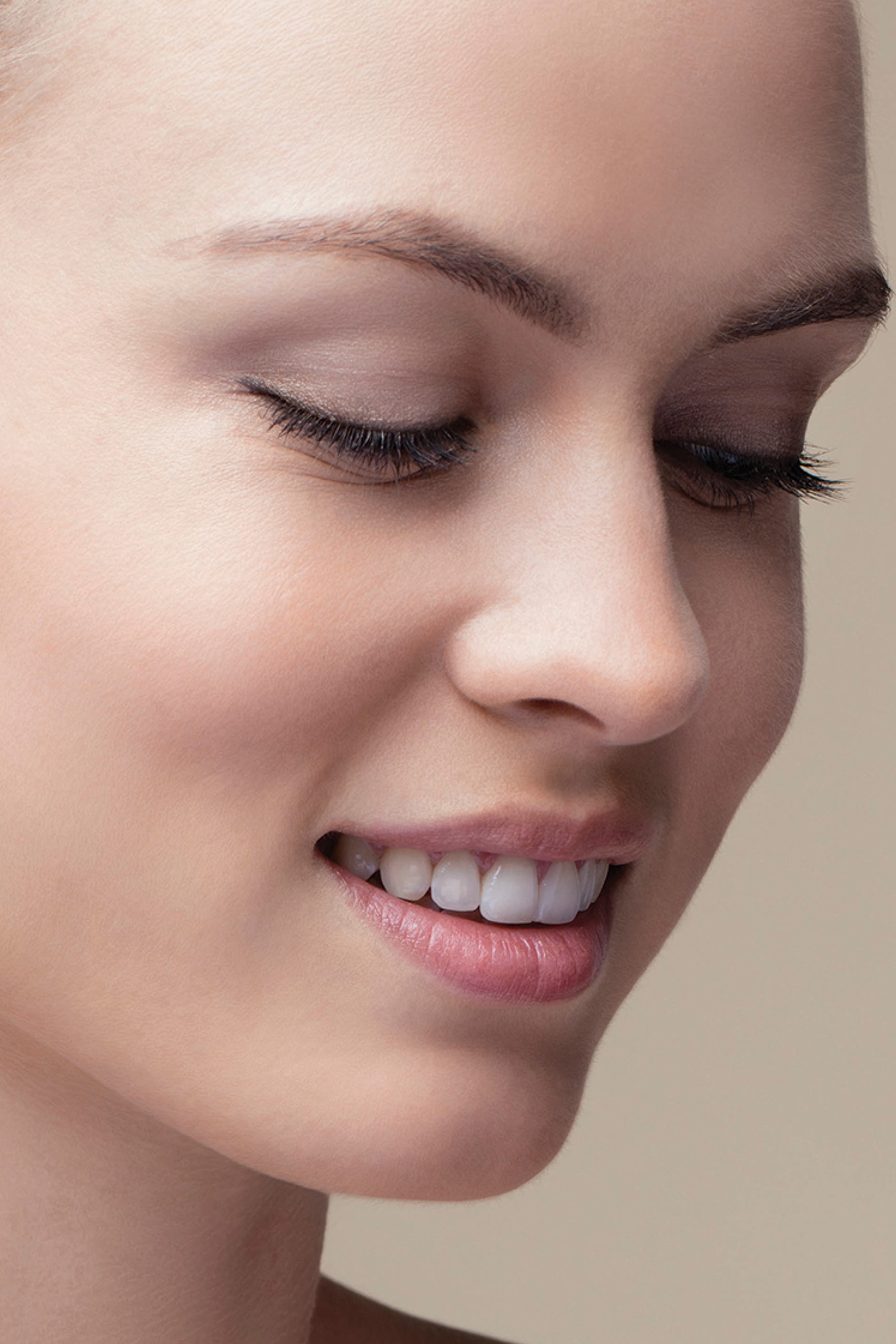 قلم كريم أساس