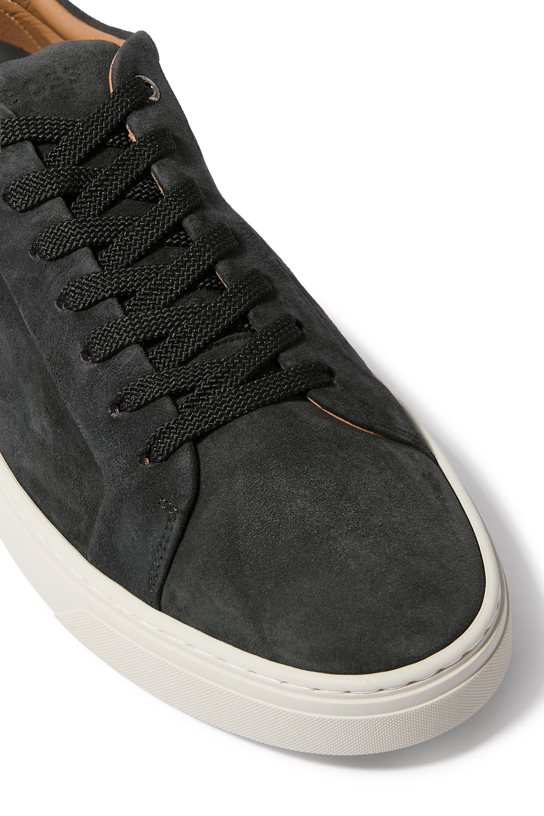 سنيكرز غاري بتأثير مخملي