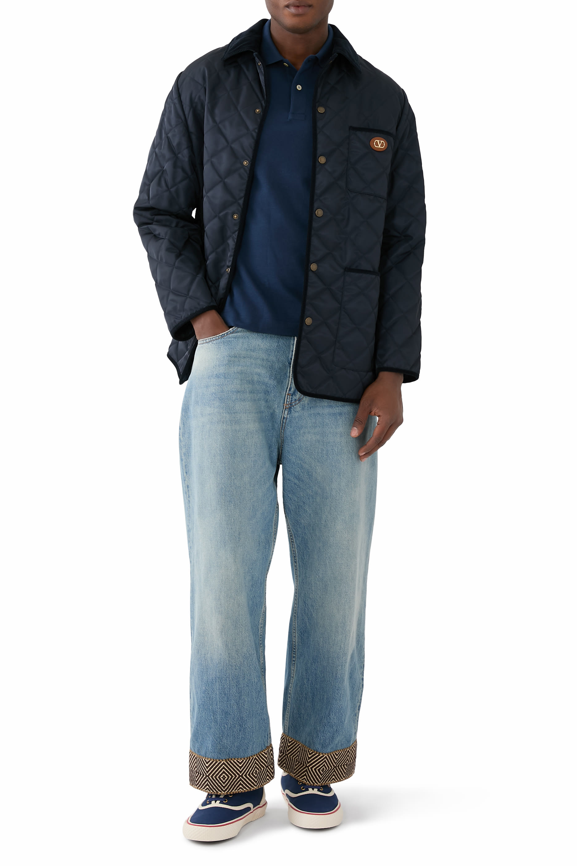 جاكيت بتصميم قميص برقعة شعار الماركة نايلون مبطن