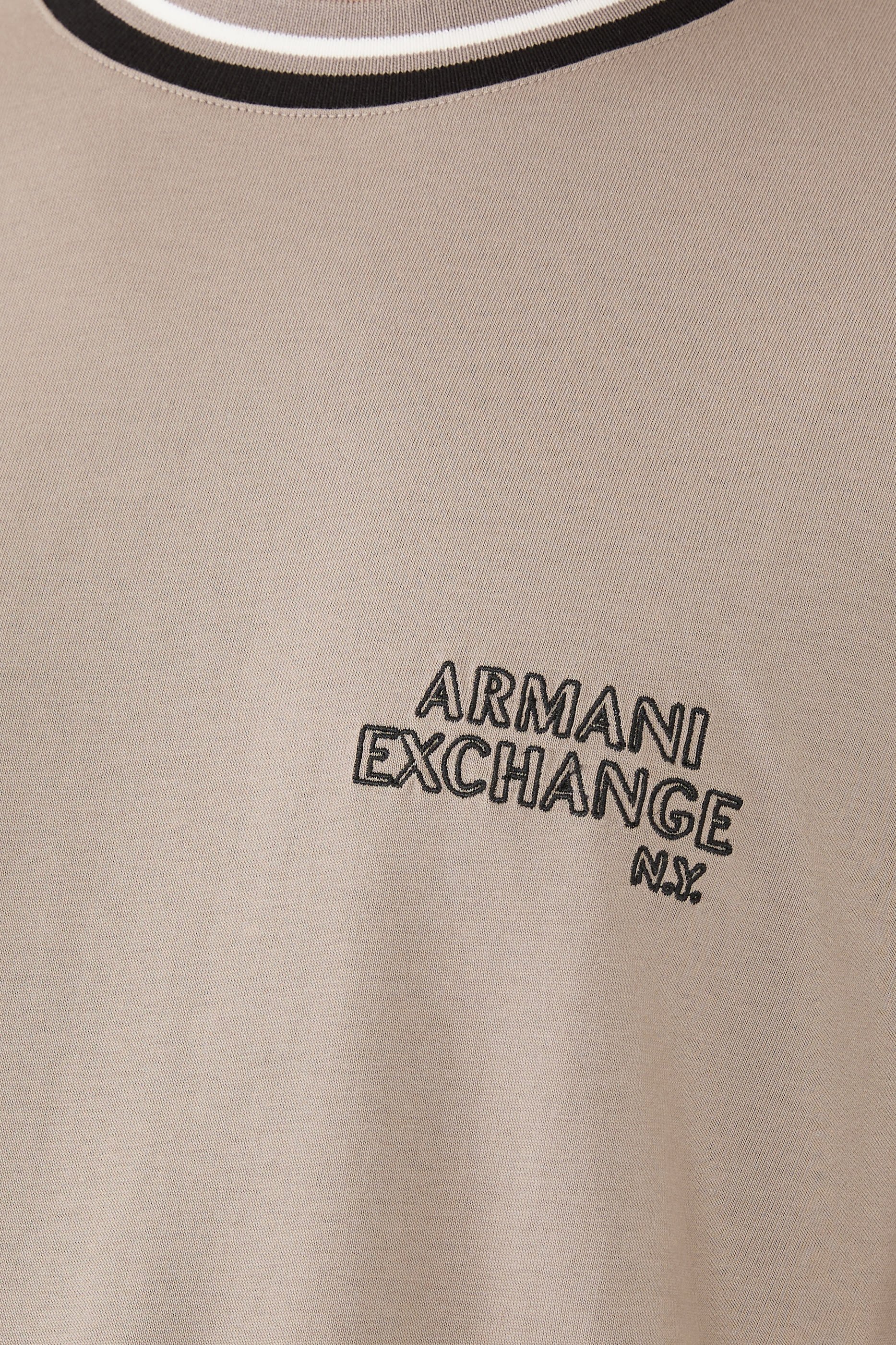 تيشيرت ون بلوك اب بشعار الماركة