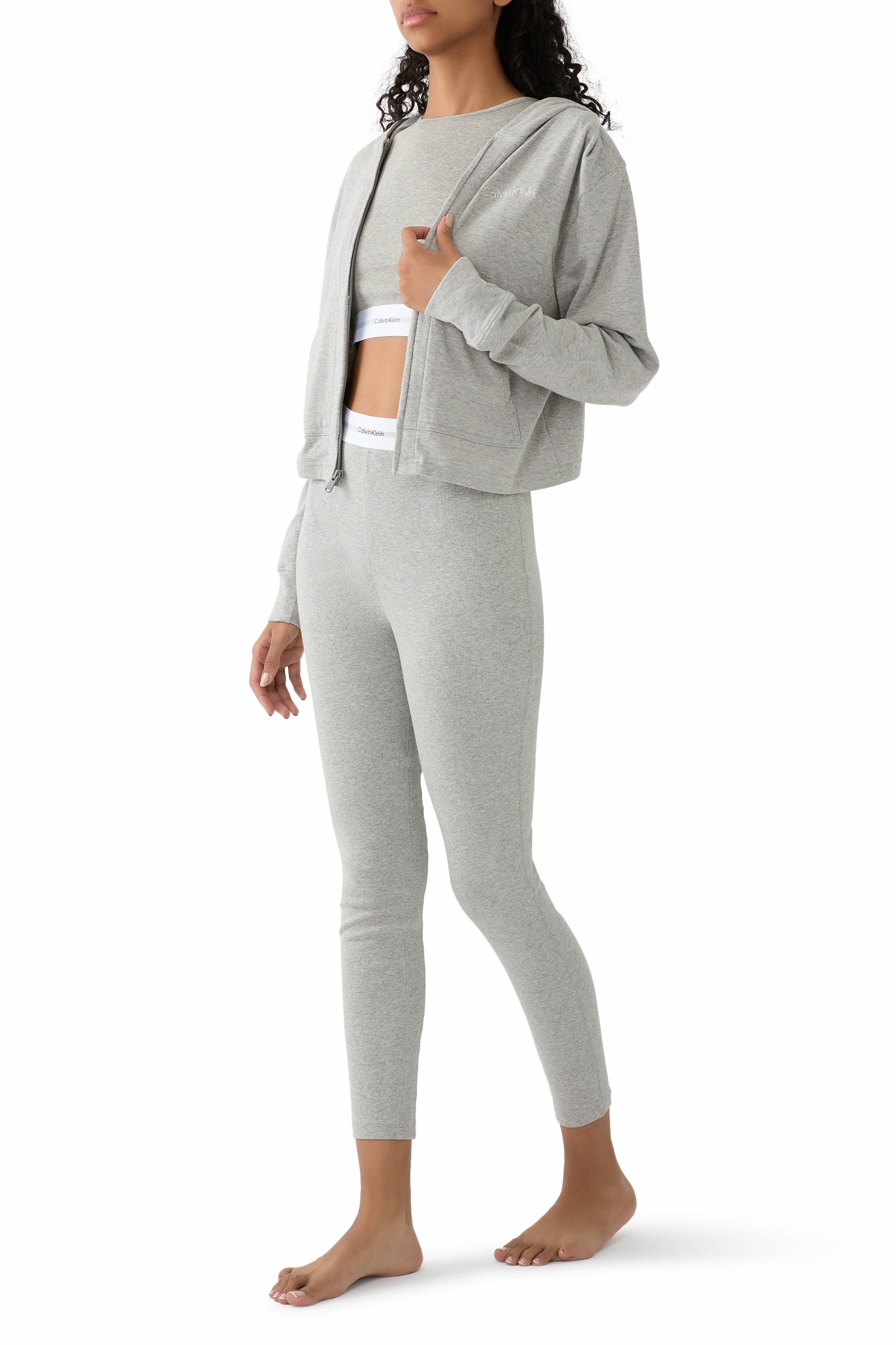 ليغينغز بشعار الماركة