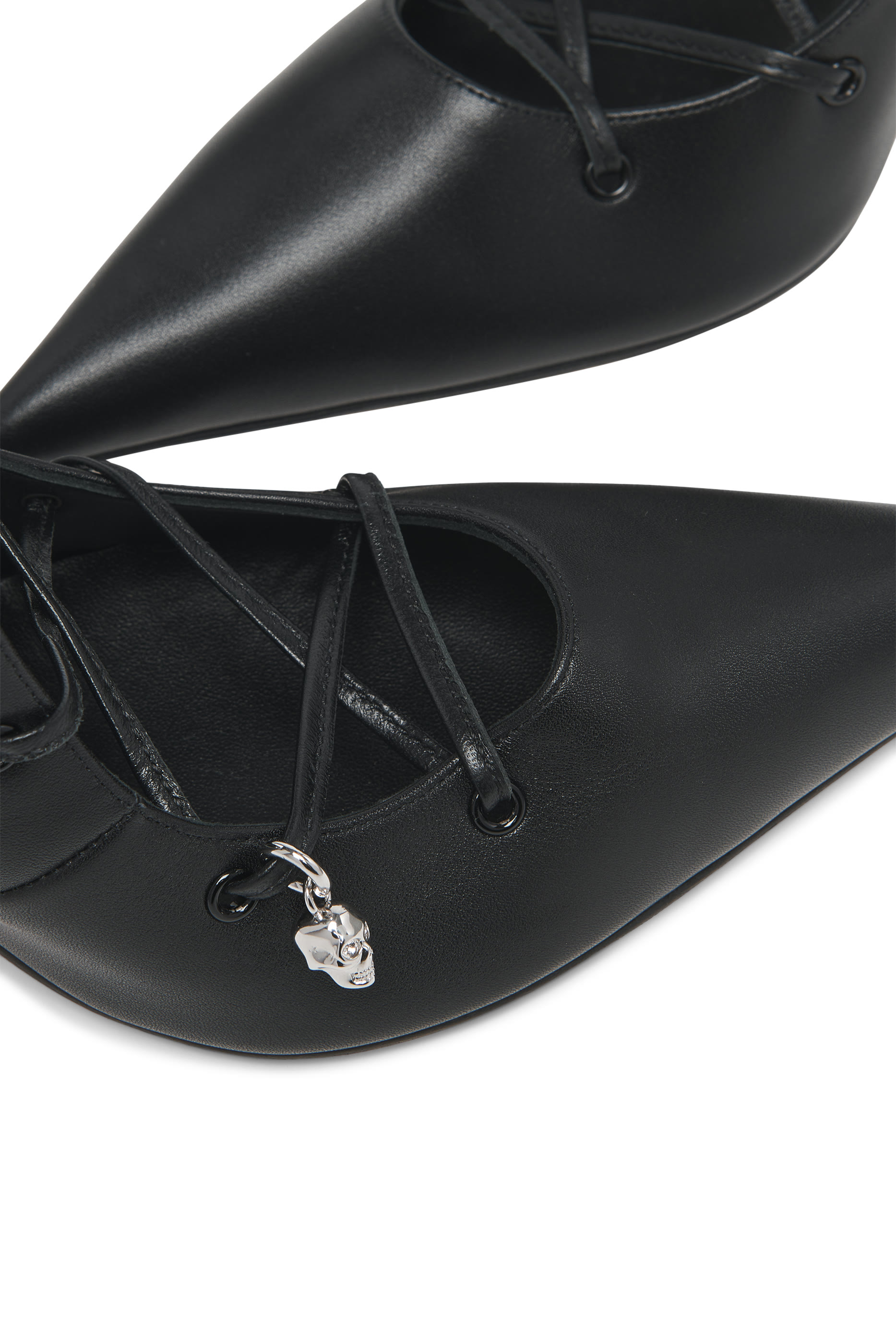 حذاء كلاسيكي غيلي 105