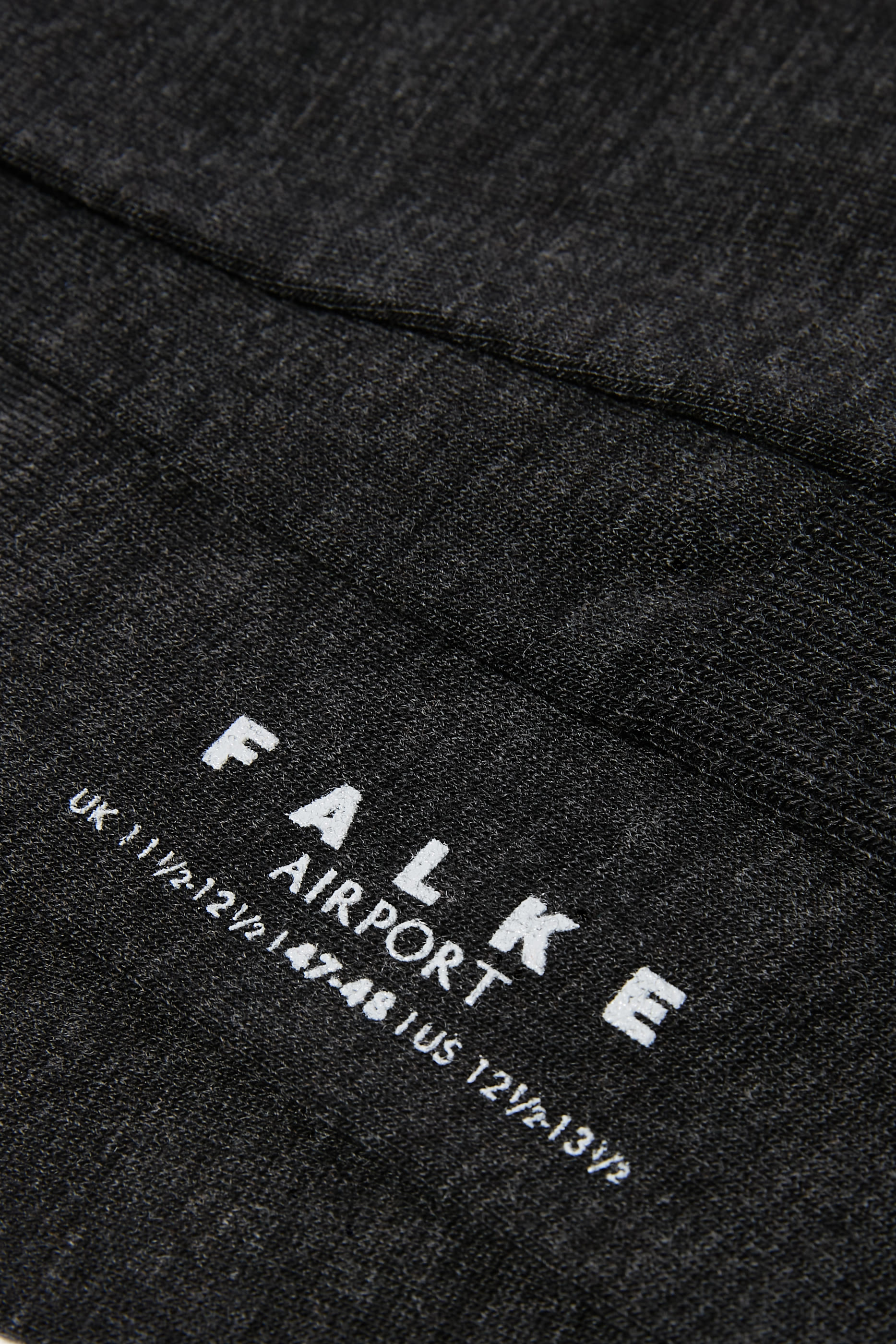 جوارب ايربورت