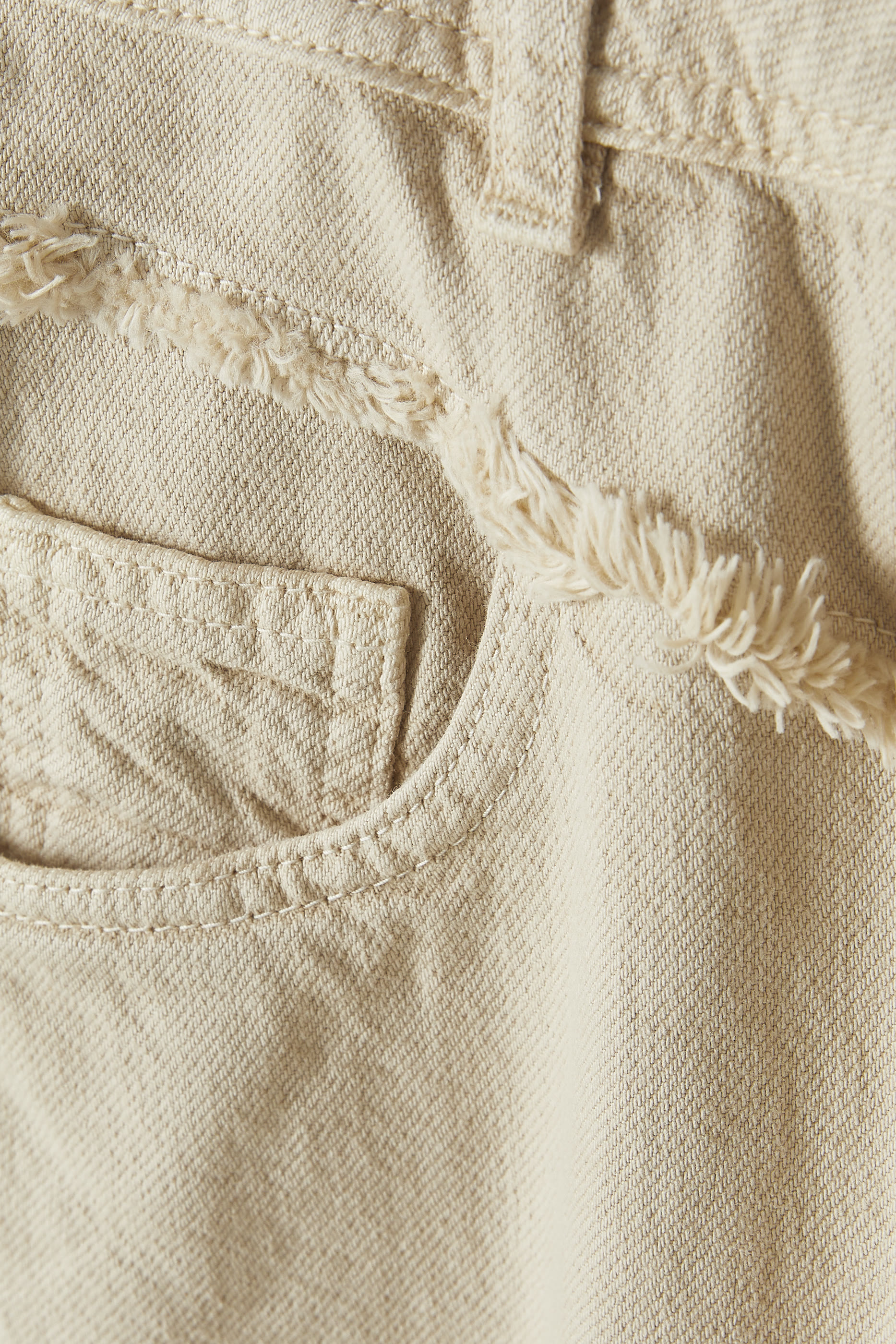 بنطال جينز بقصة ساق واسعة للأطفال